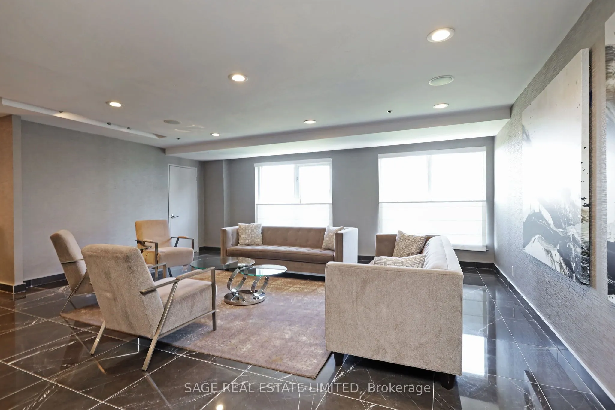 8 Park Road, #3010