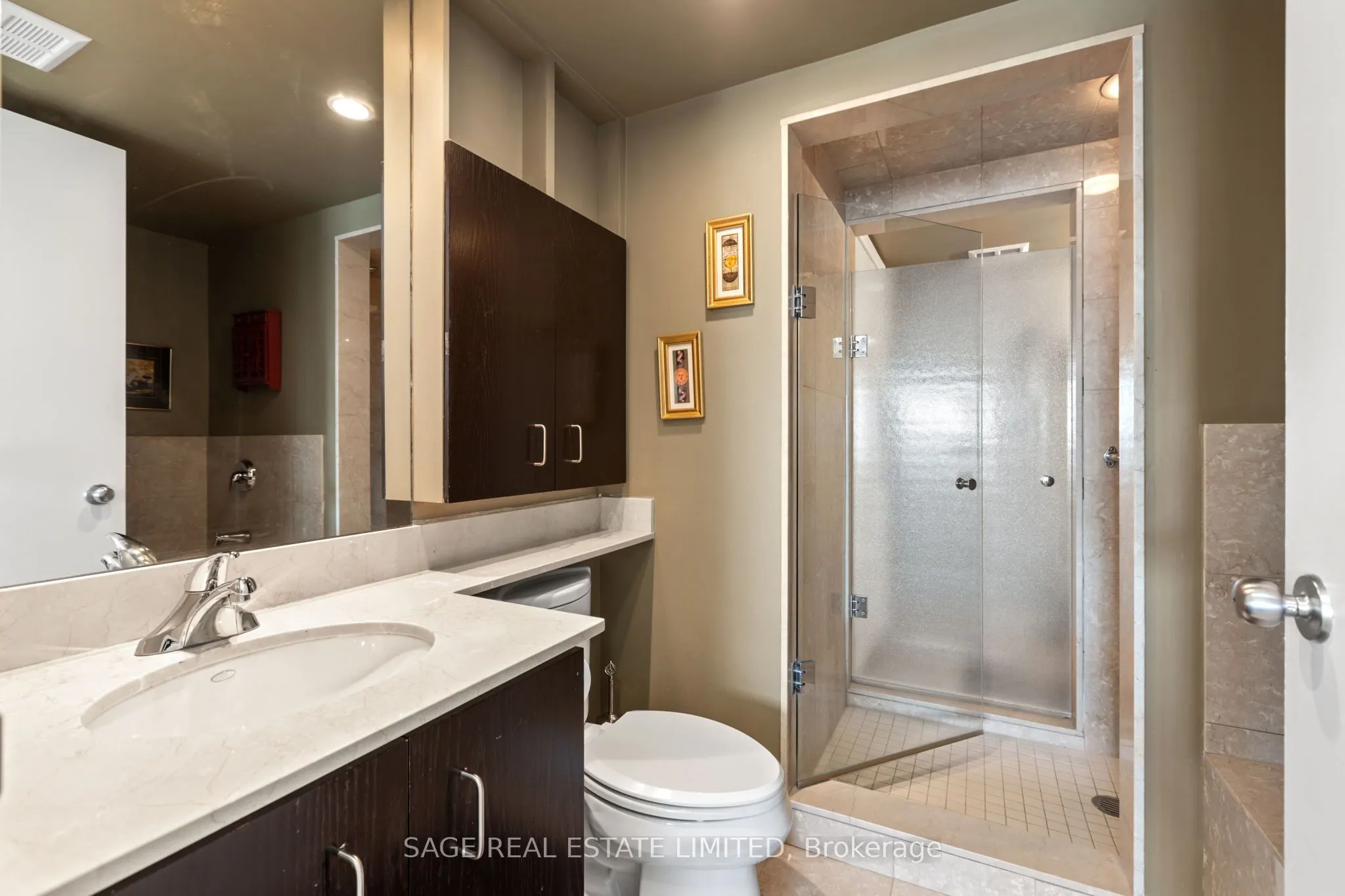 8 Park Road, #3010