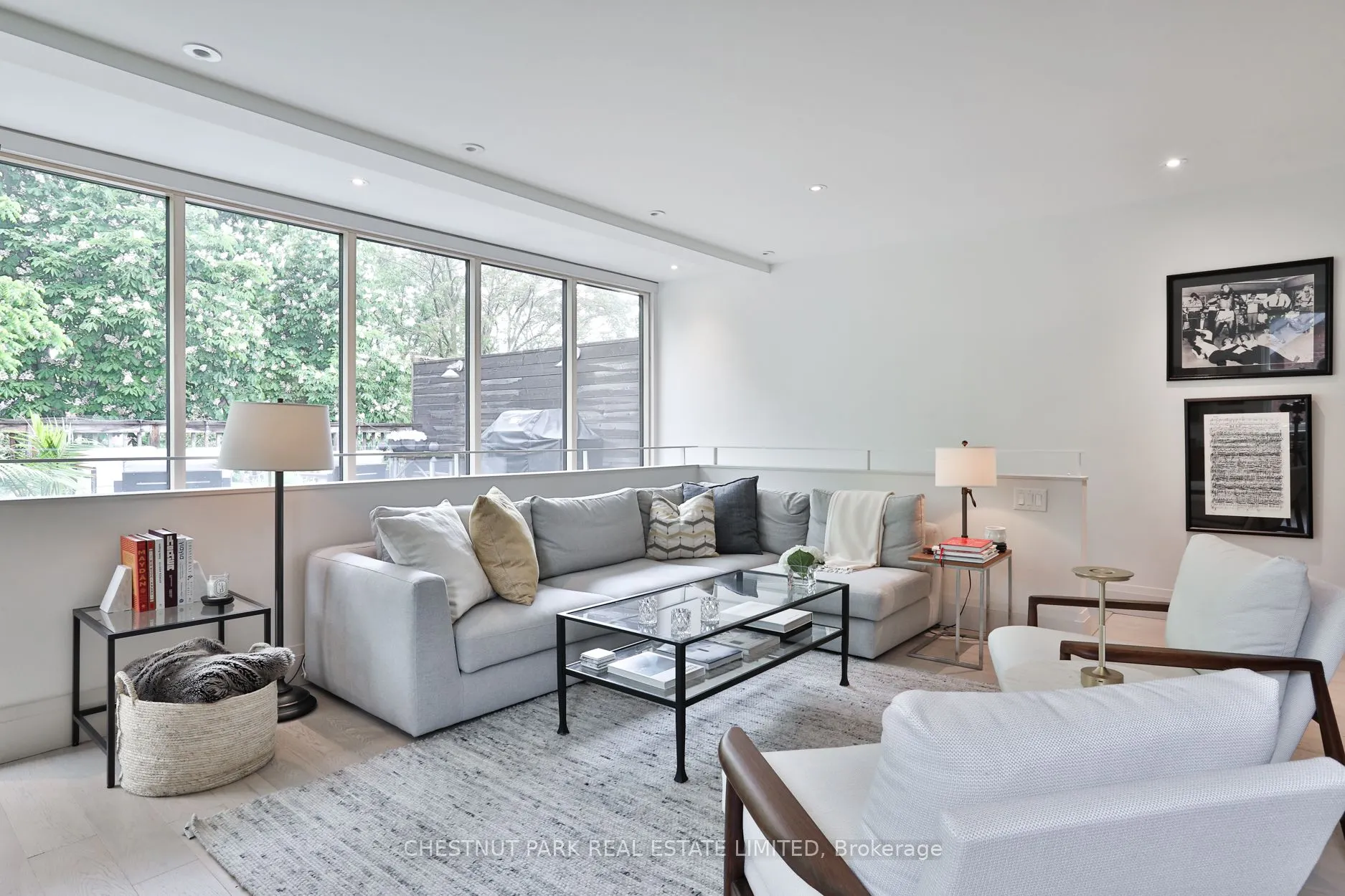 114 Bedford Road, #Upper