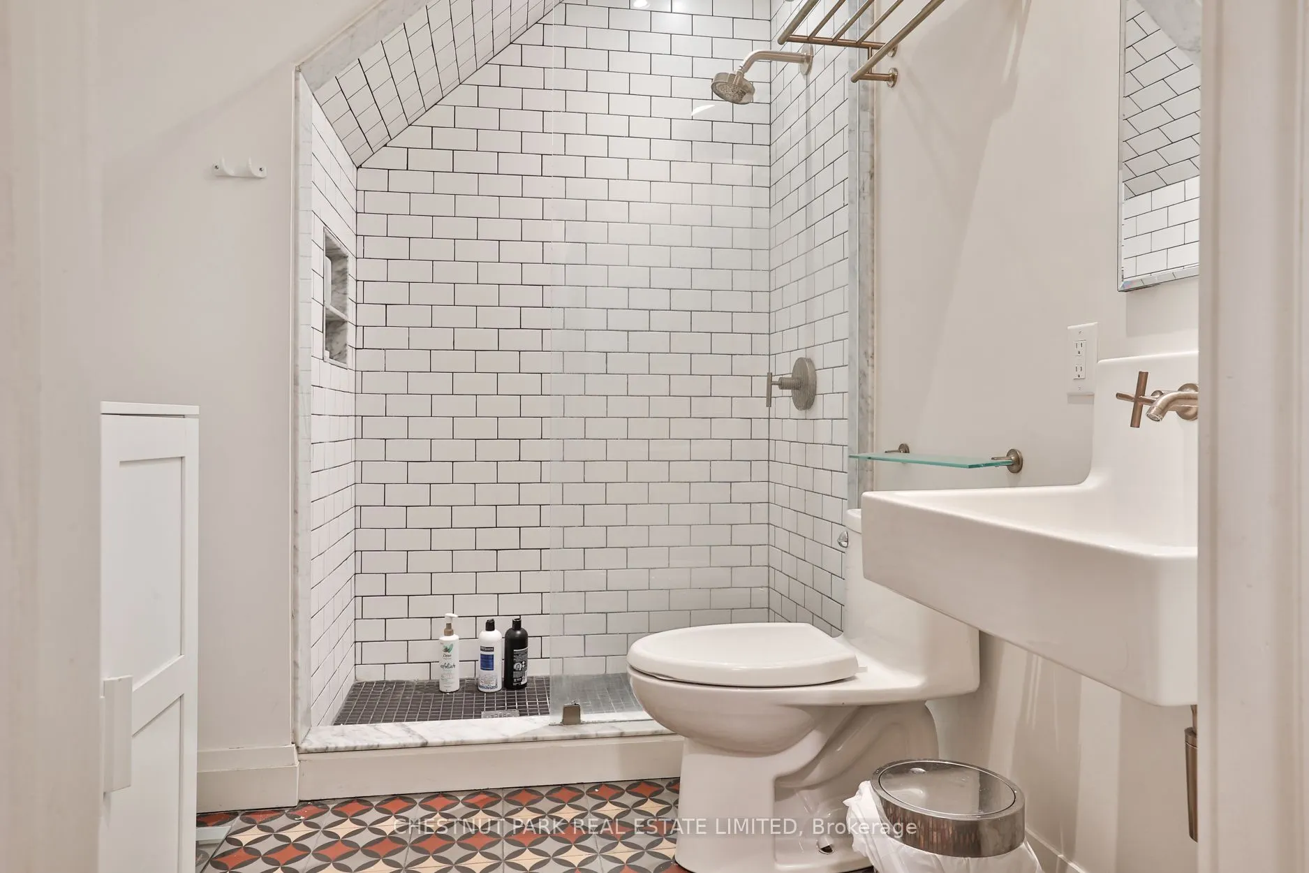114 Bedford Road, #Upper