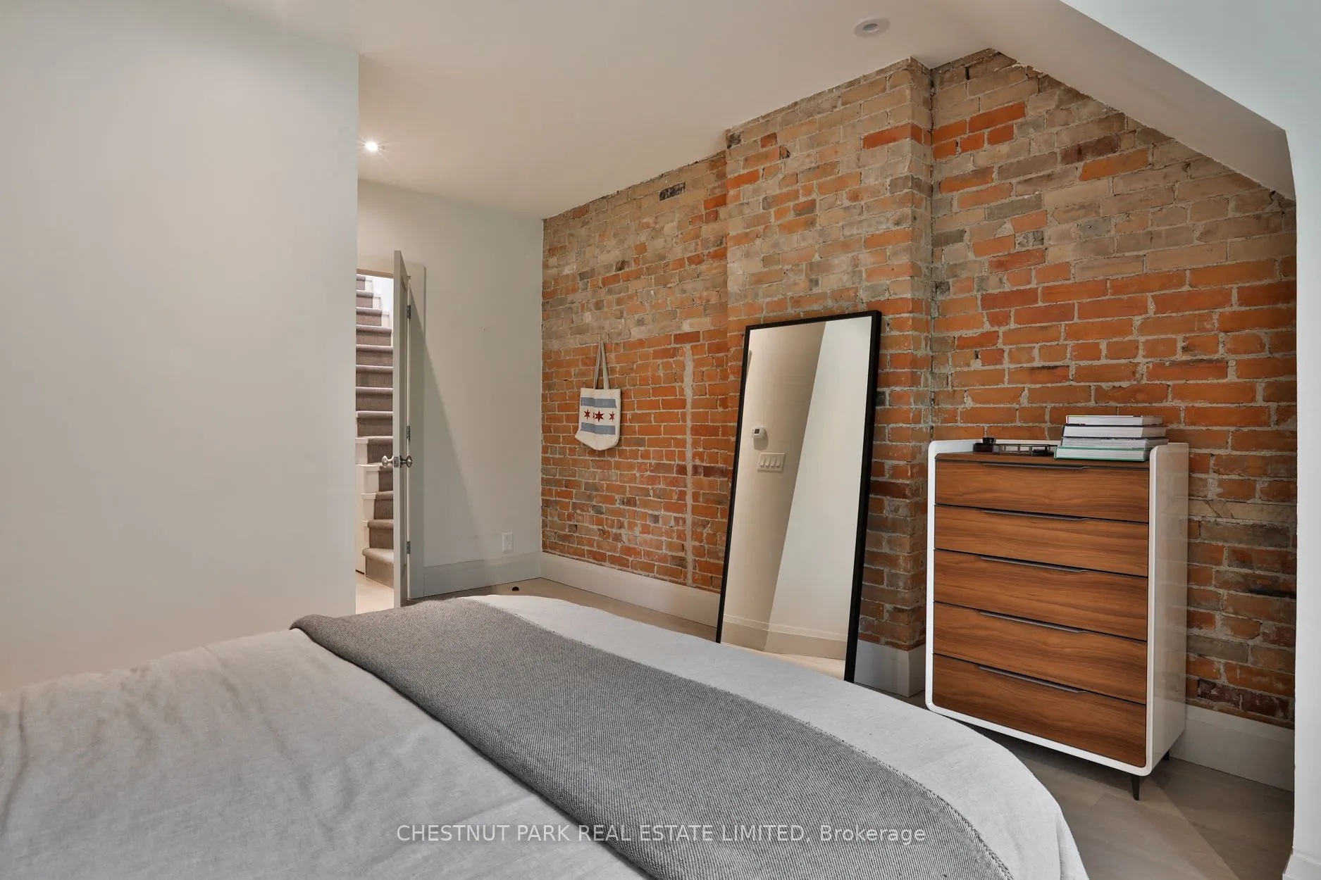 114 Bedford Road, #Upper
