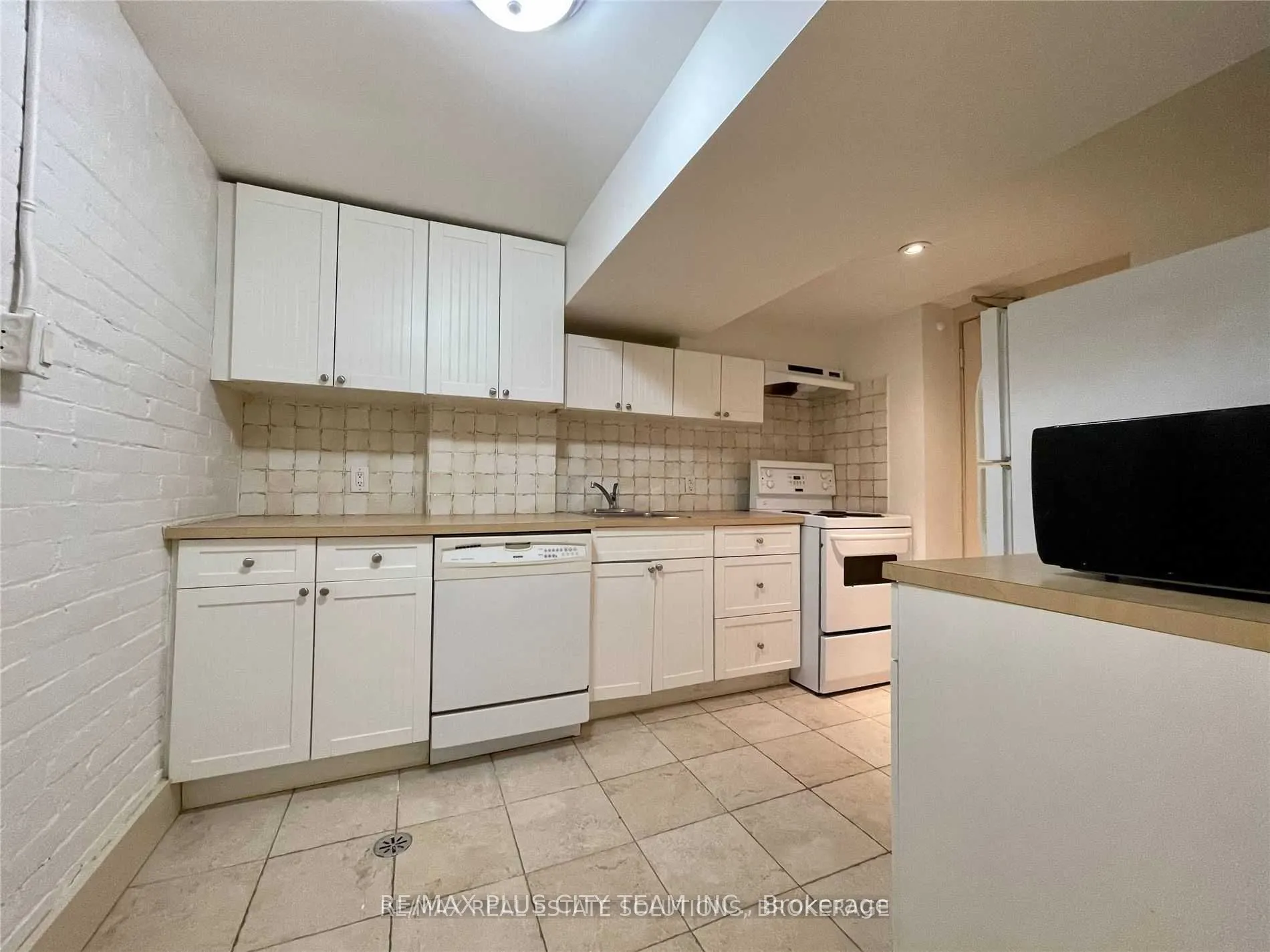 291 St George Street, #7
