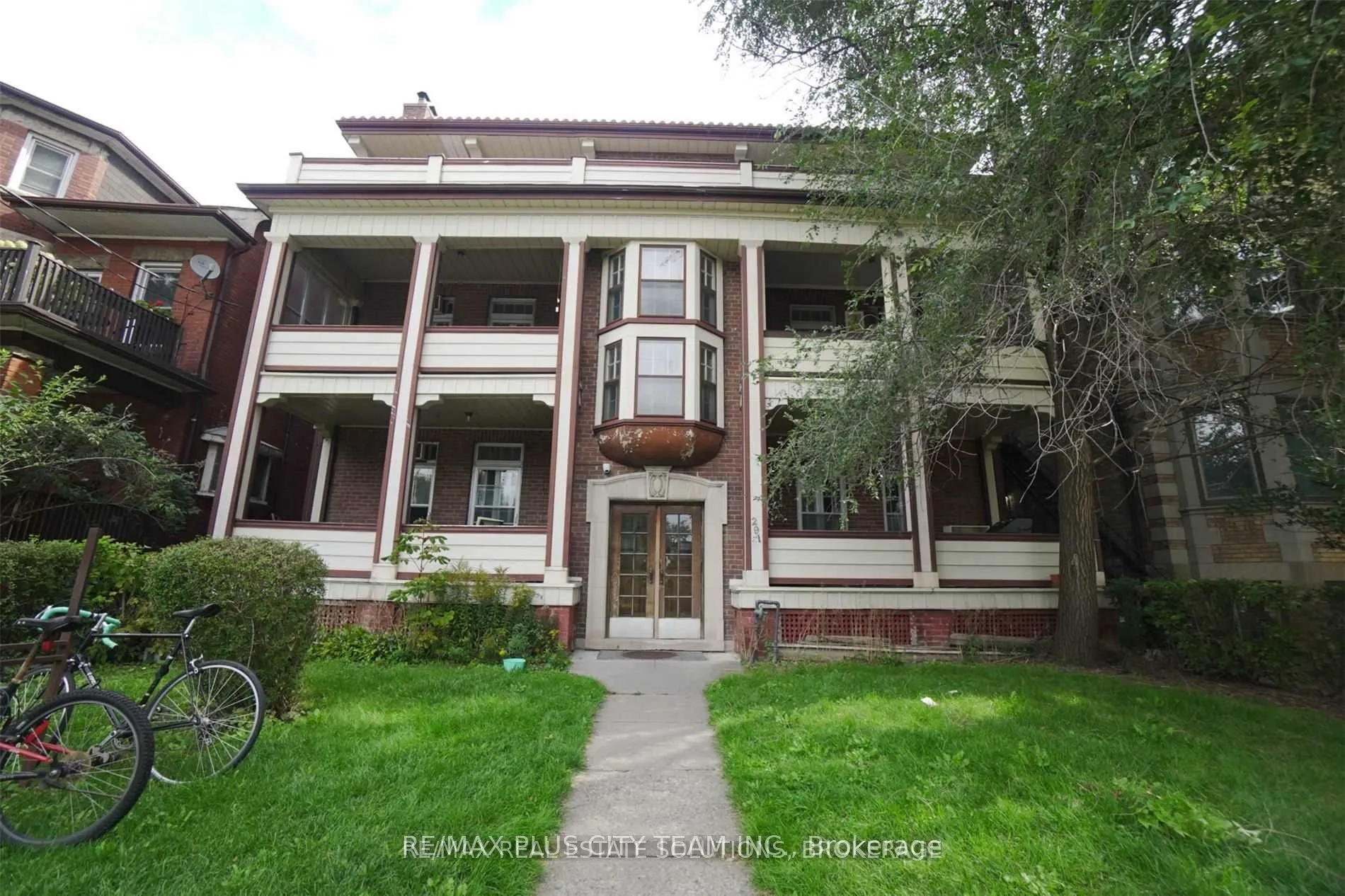 291 St George Street, #7