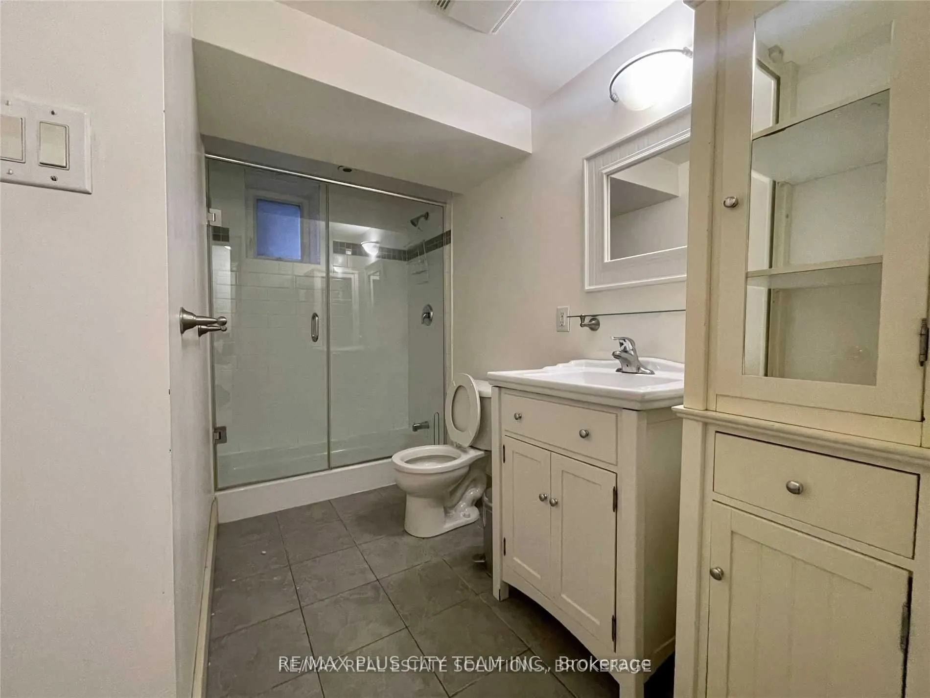 291 St George Street, #7