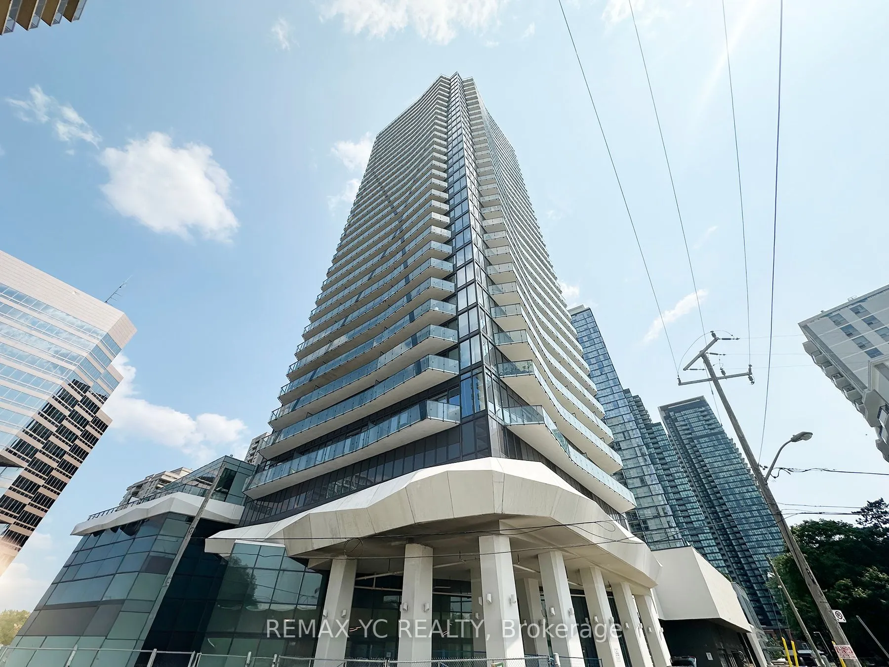 15 Ellerslie Avenue, #809