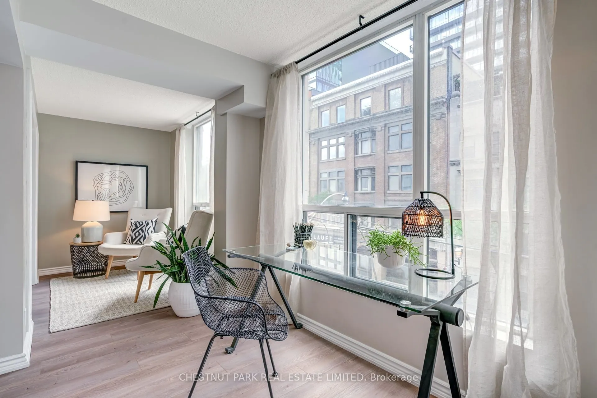 92 King Street E, #305