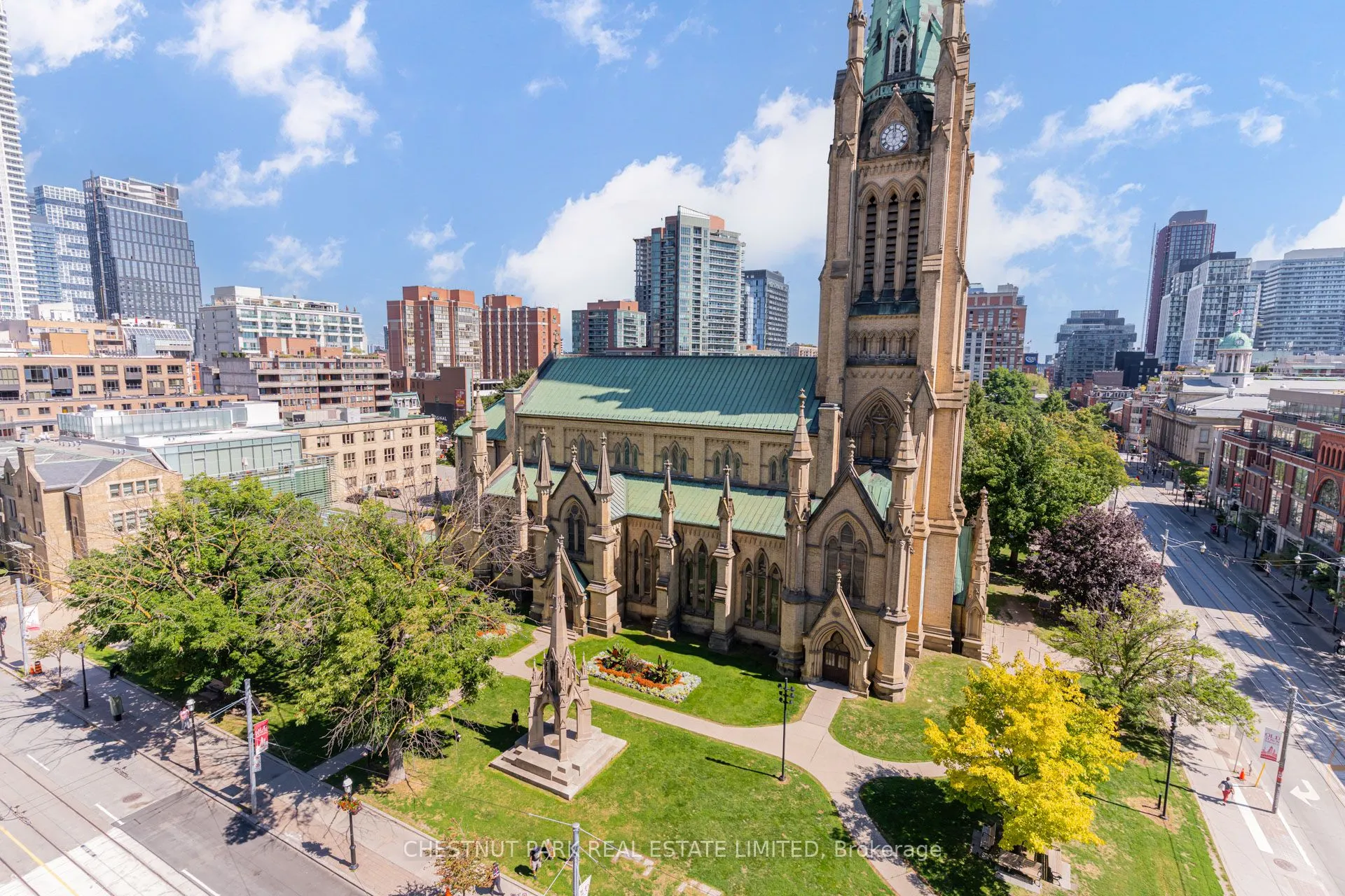 92 King Street E, #305