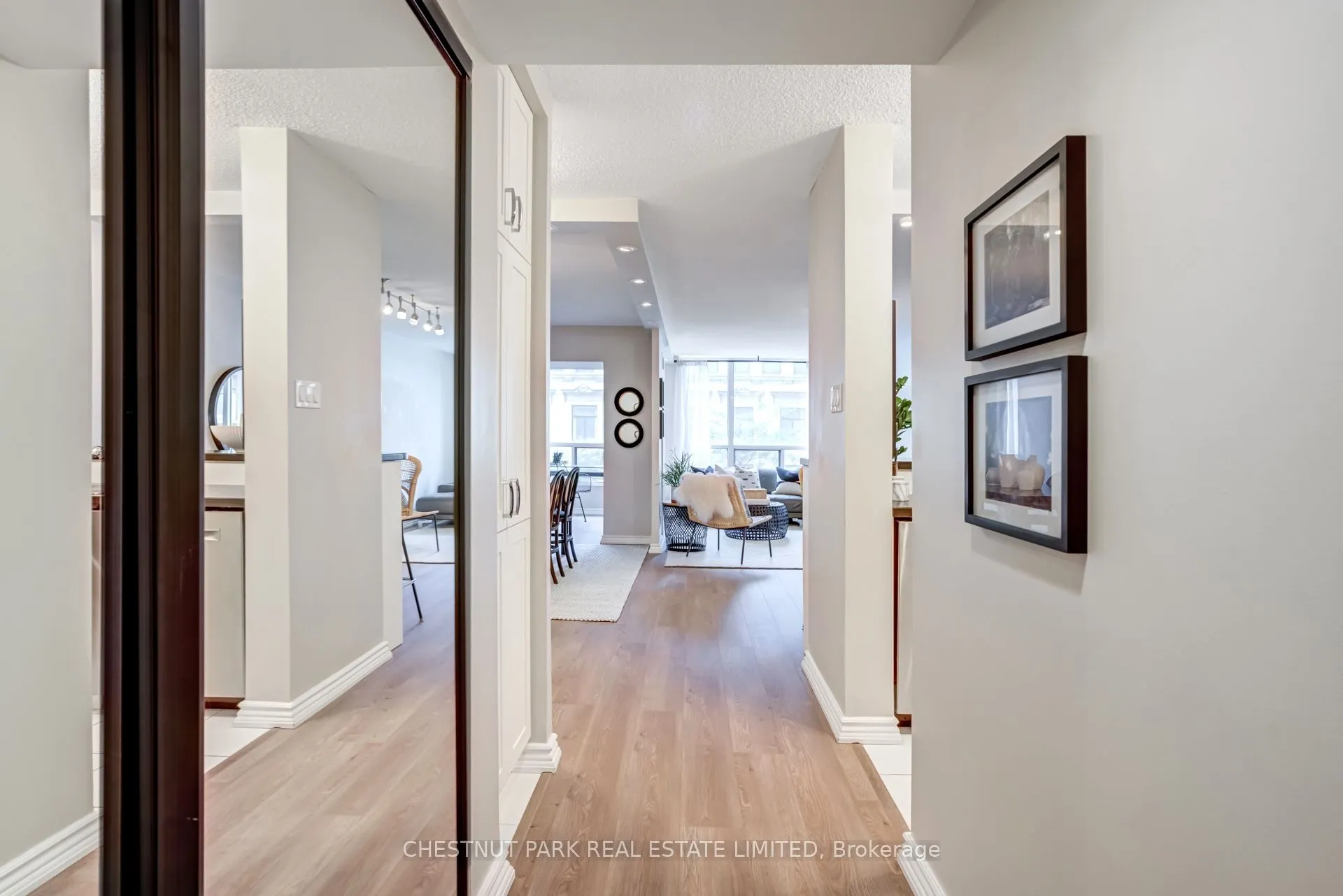 92 King Street E, #305