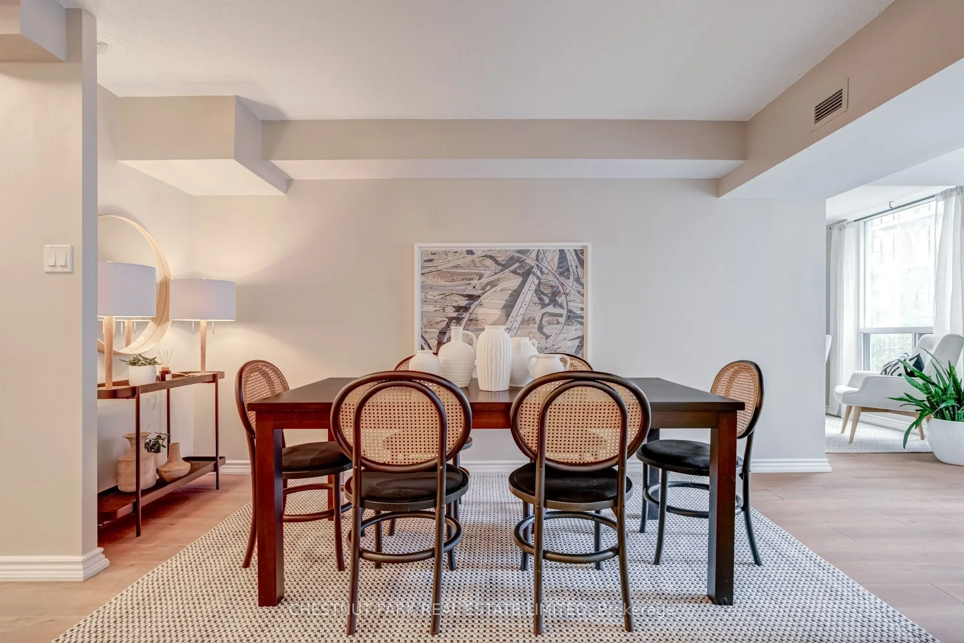 92 King Street E, #305