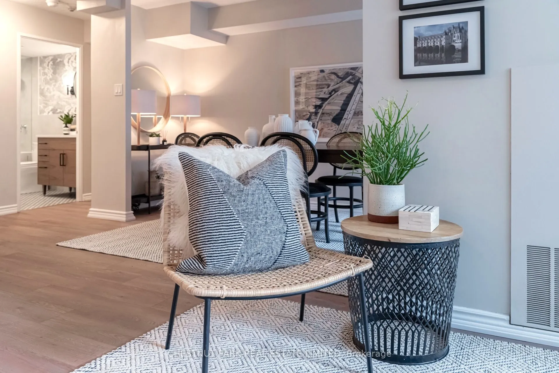 92 King Street E, #305