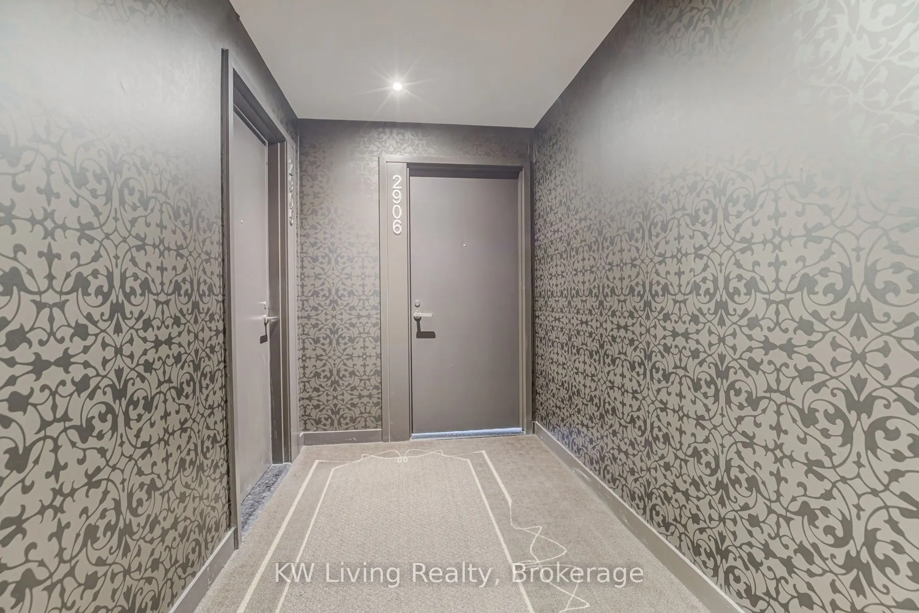 197 Yonge Street, #2906