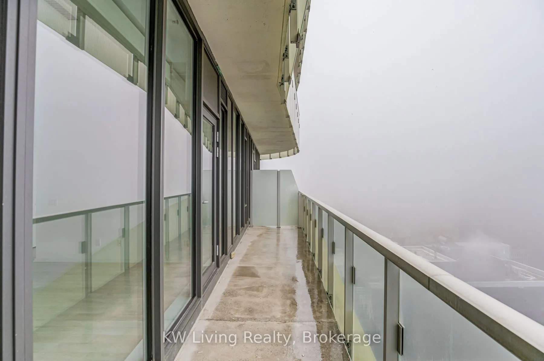 197 Yonge Street, #2906