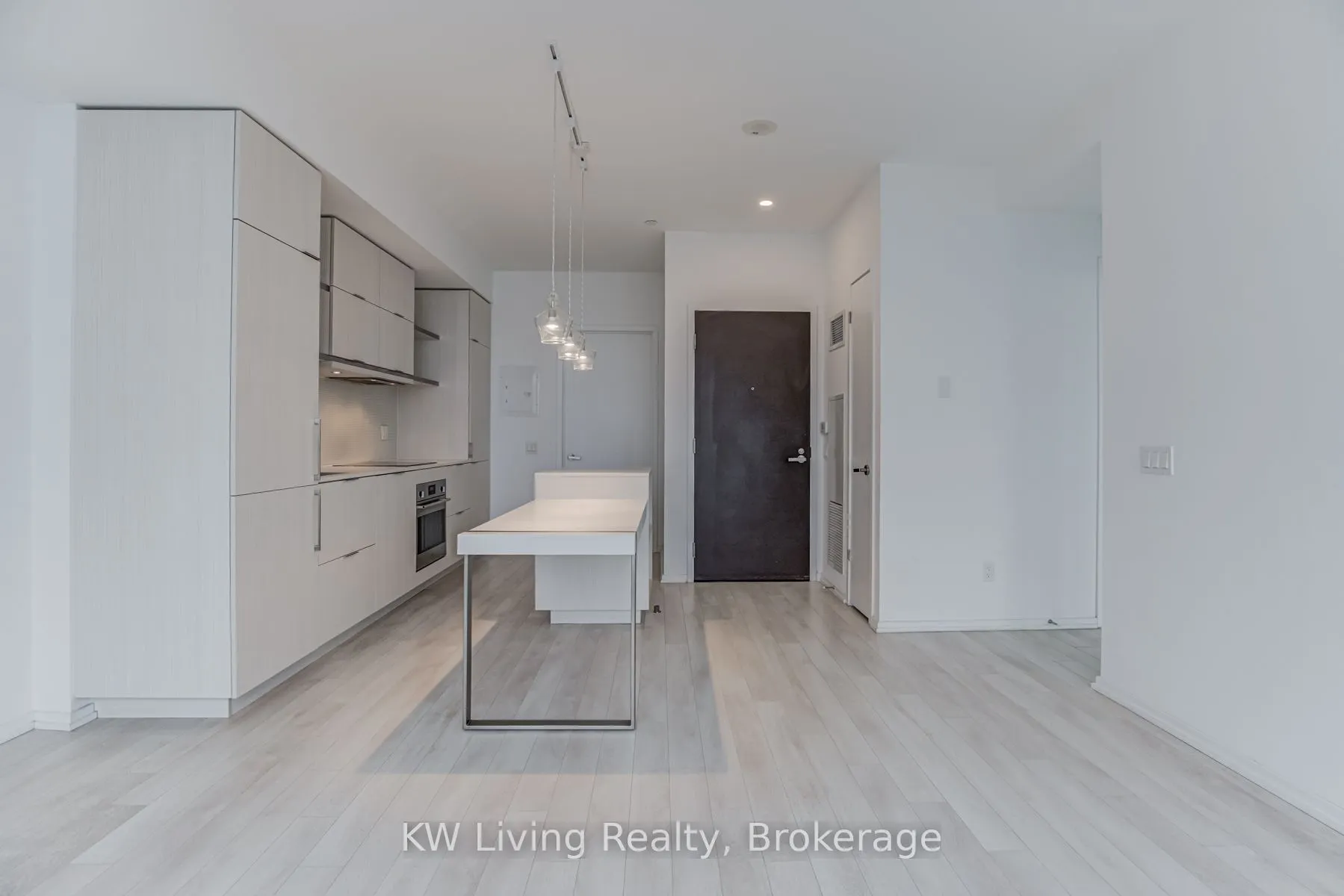 197 Yonge Street, #2906