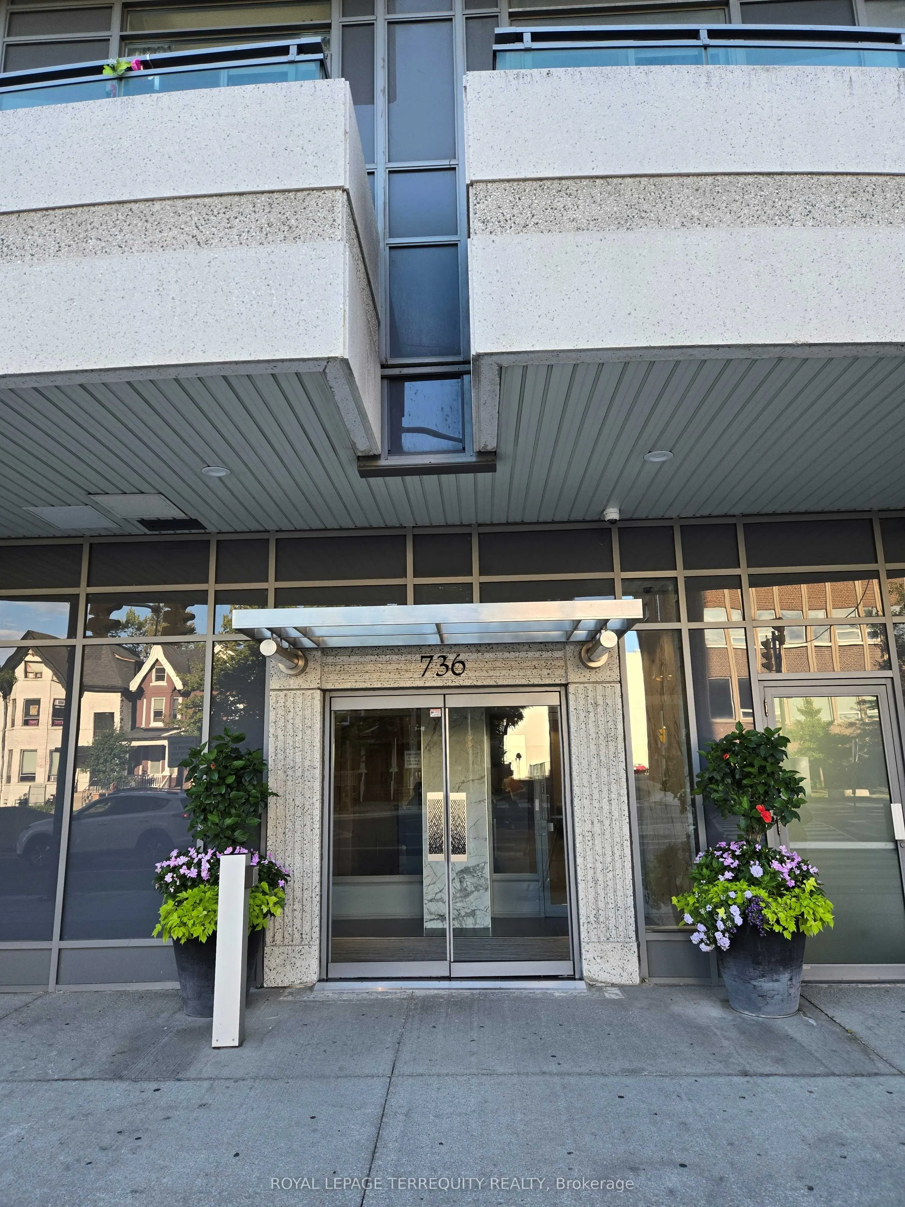 736 Spadina Avenue, #1606
