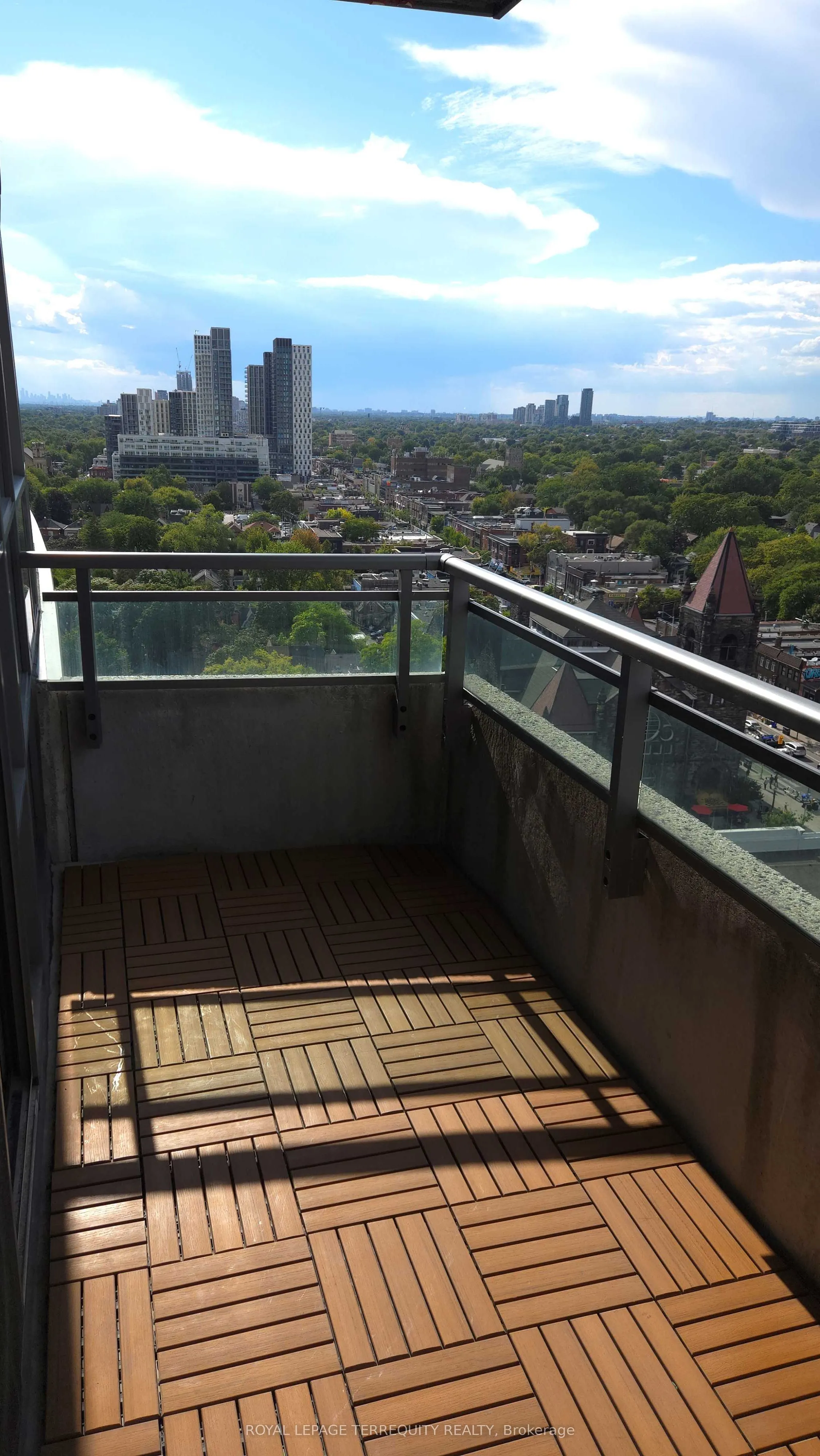 736 Spadina Avenue, #1606