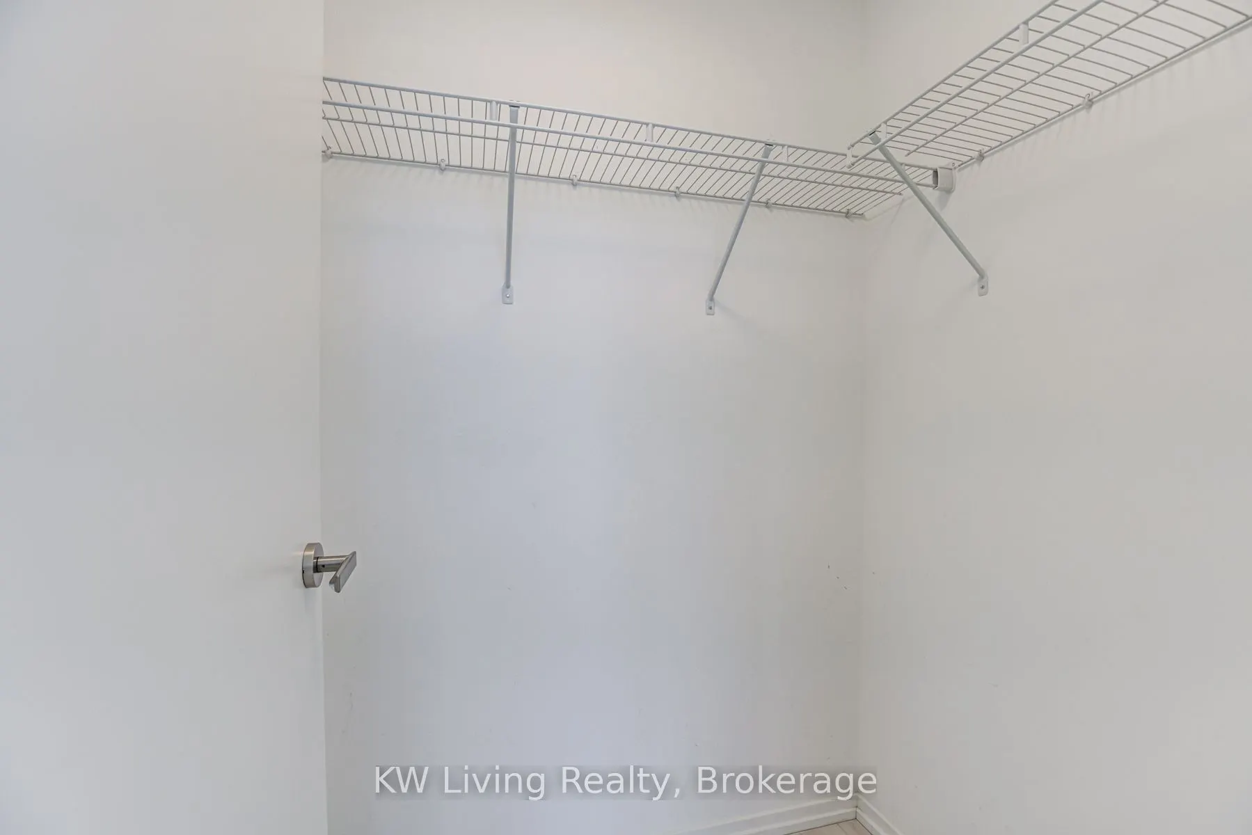 197 Yonge Street, #2906