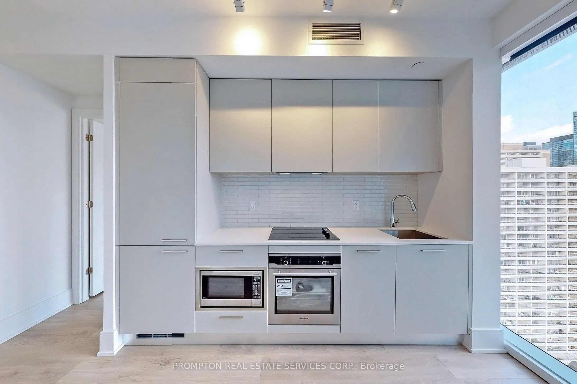 3 Gloucester Street, #917