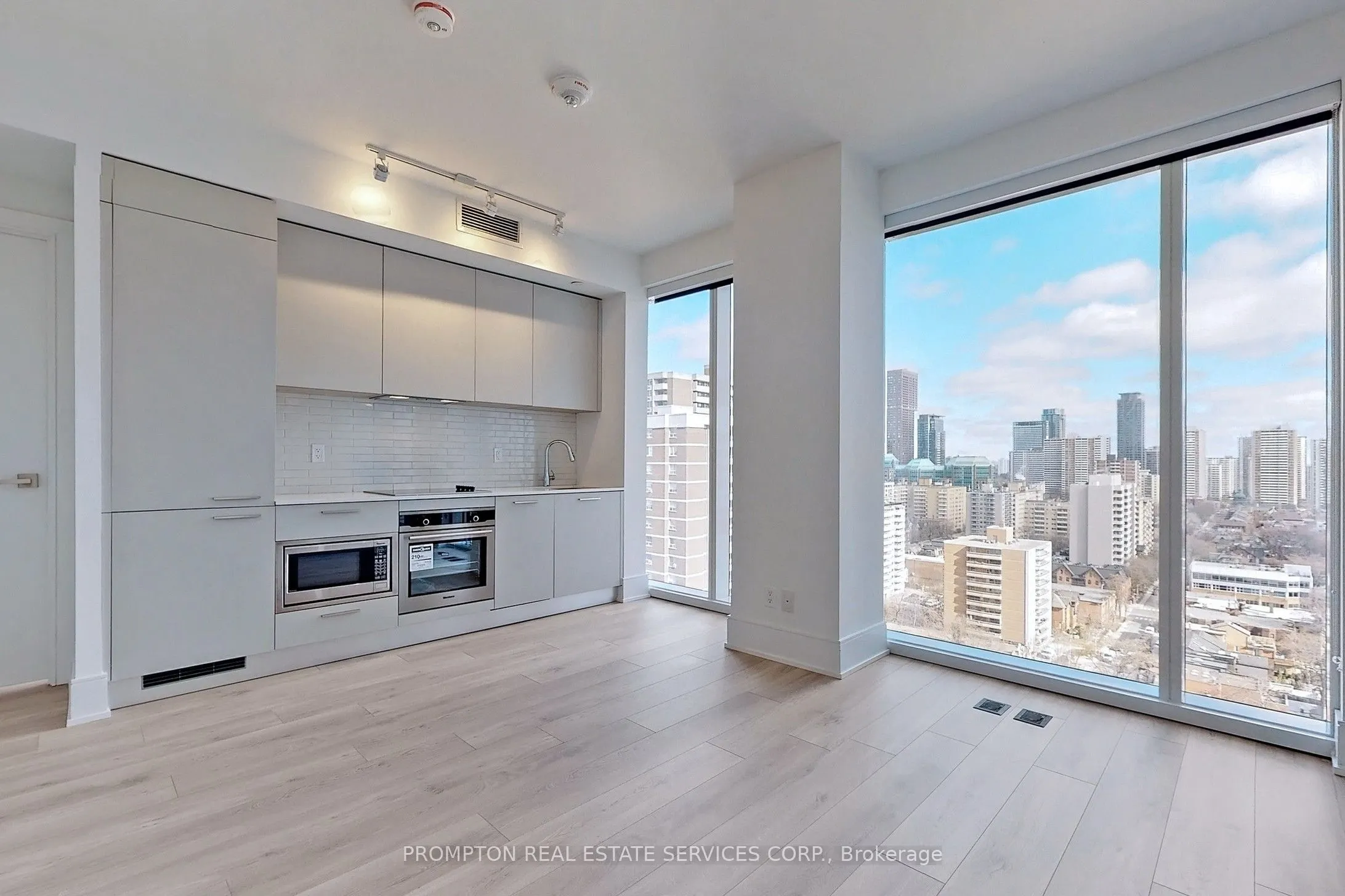 3 Gloucester Street, #917