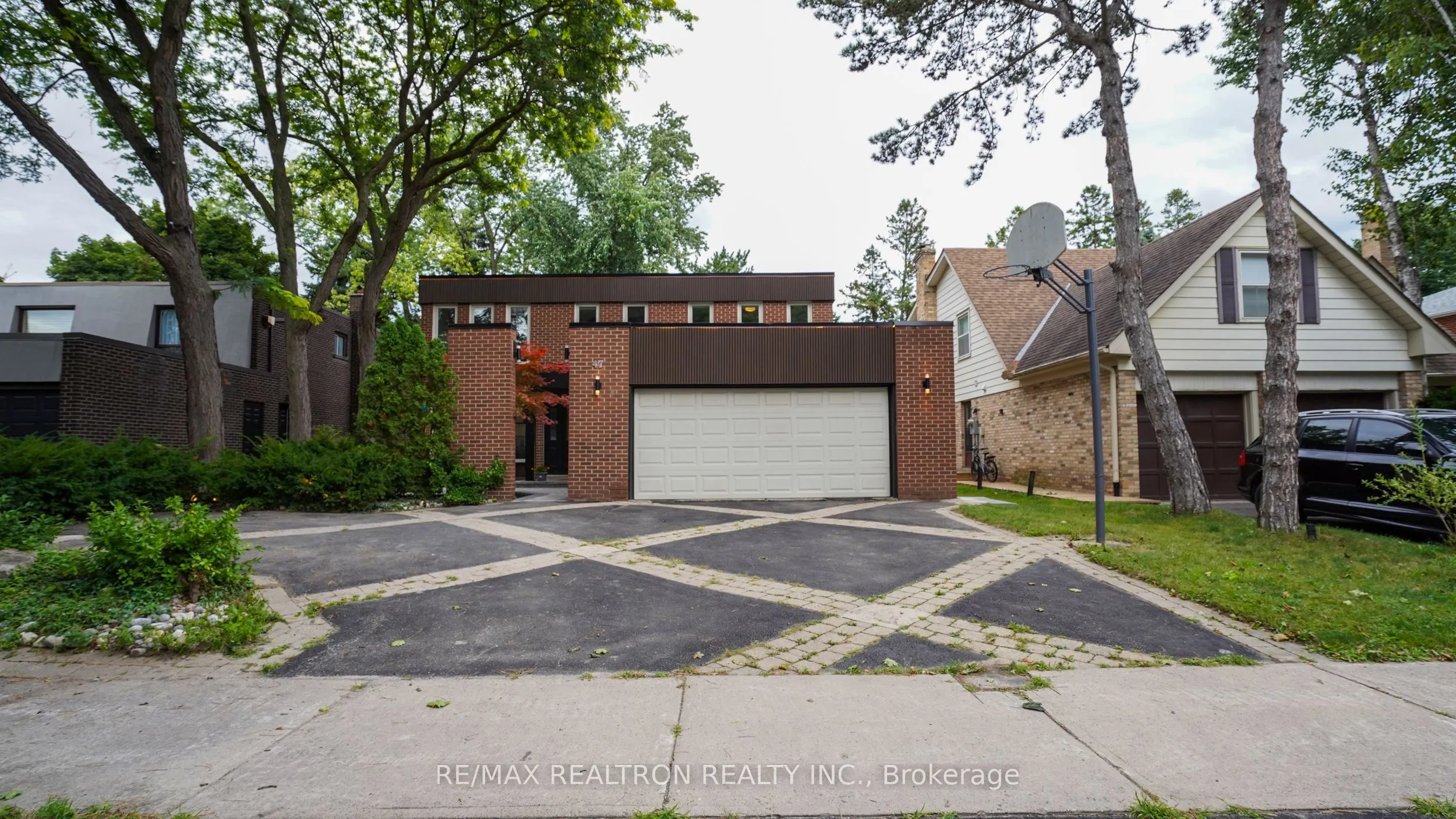 47 Robinter Drive