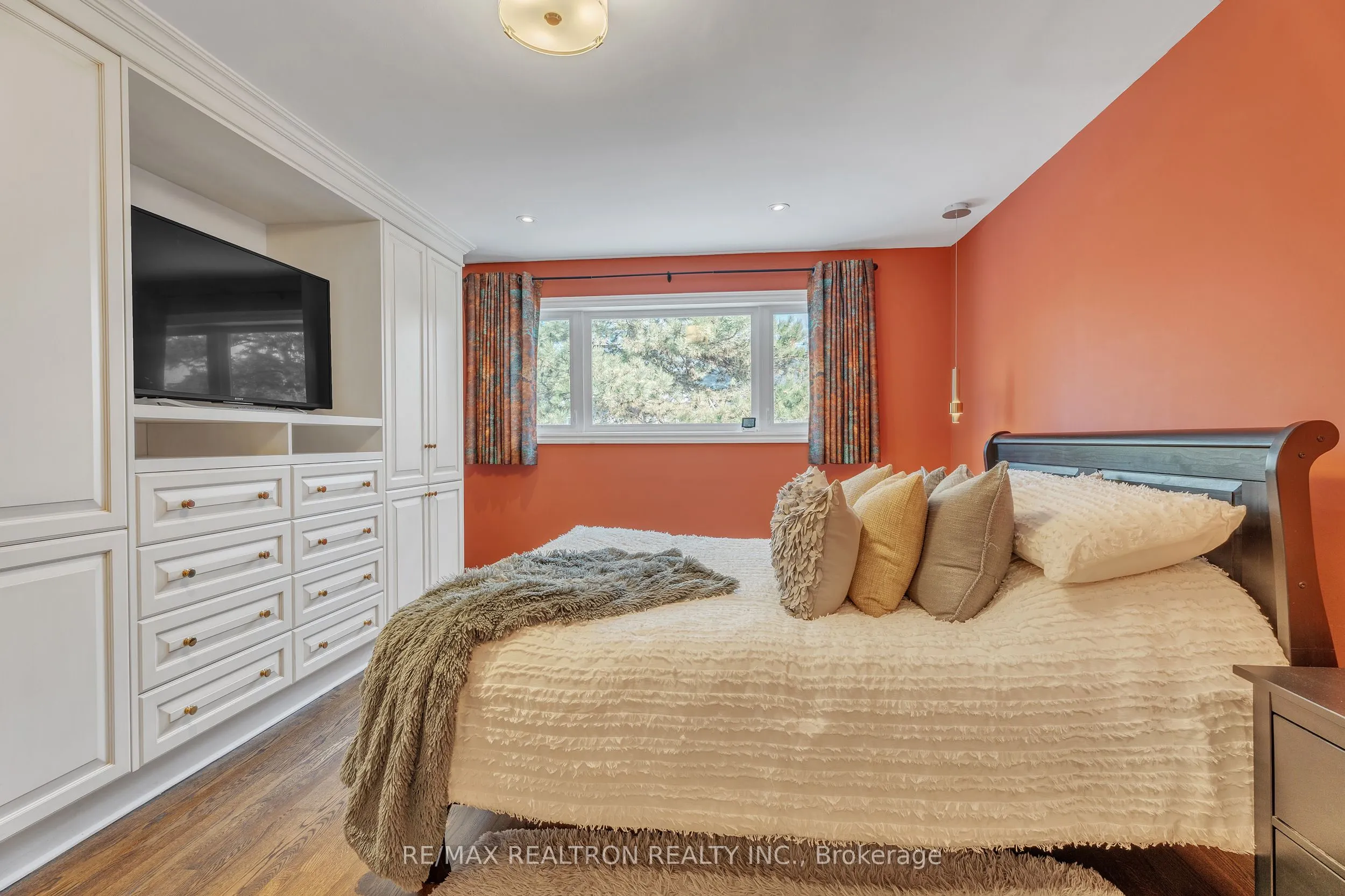 47 Robinter Drive