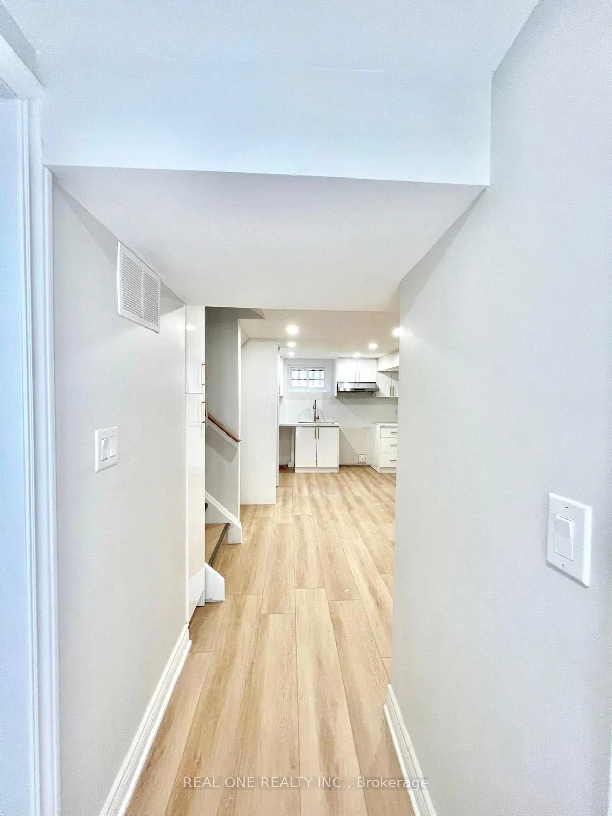 65 Dewlane Drive W