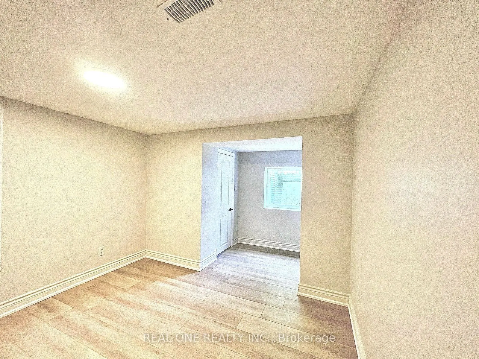65 Dewlane Drive W