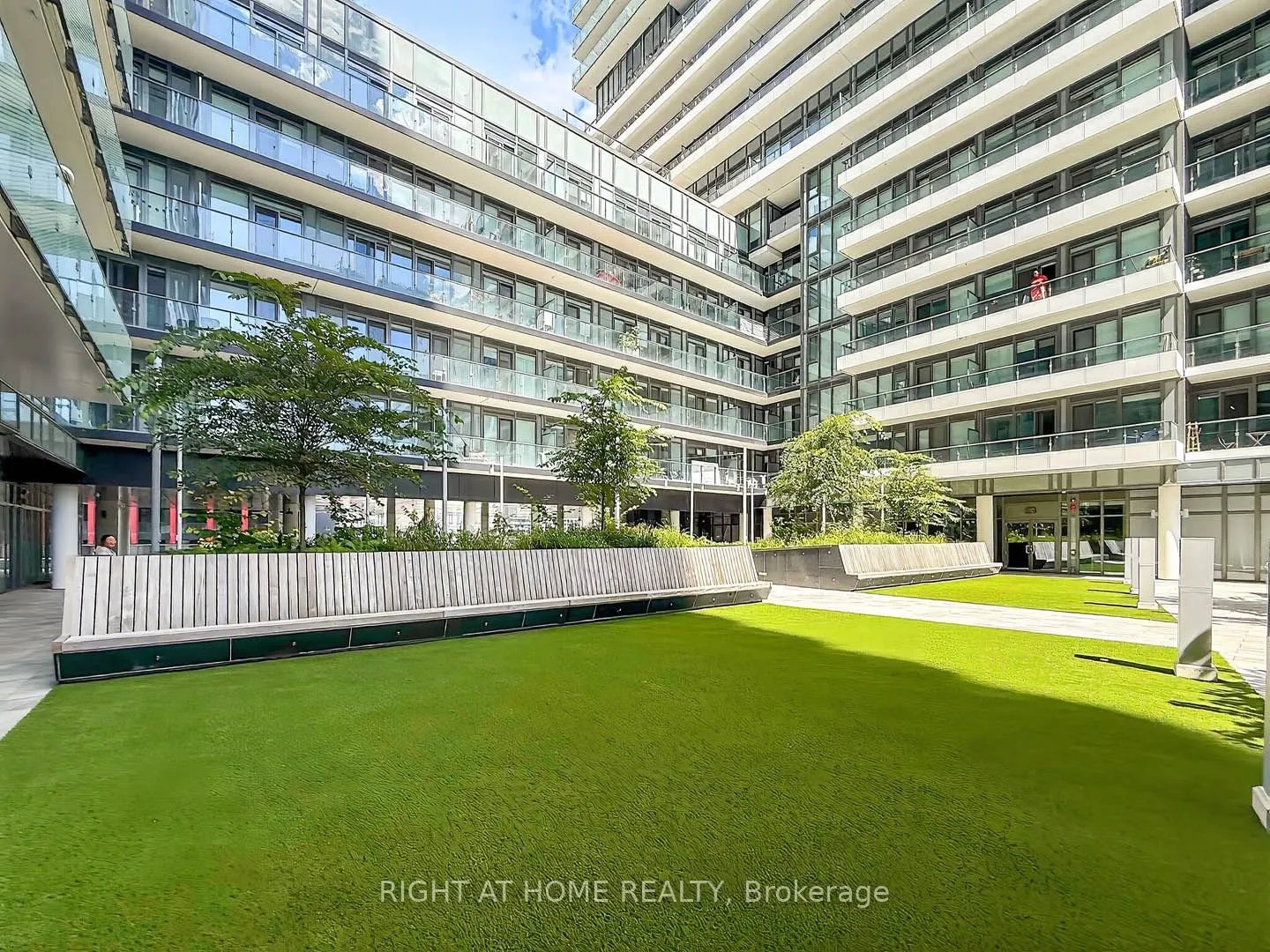 60 Princess Street, #615