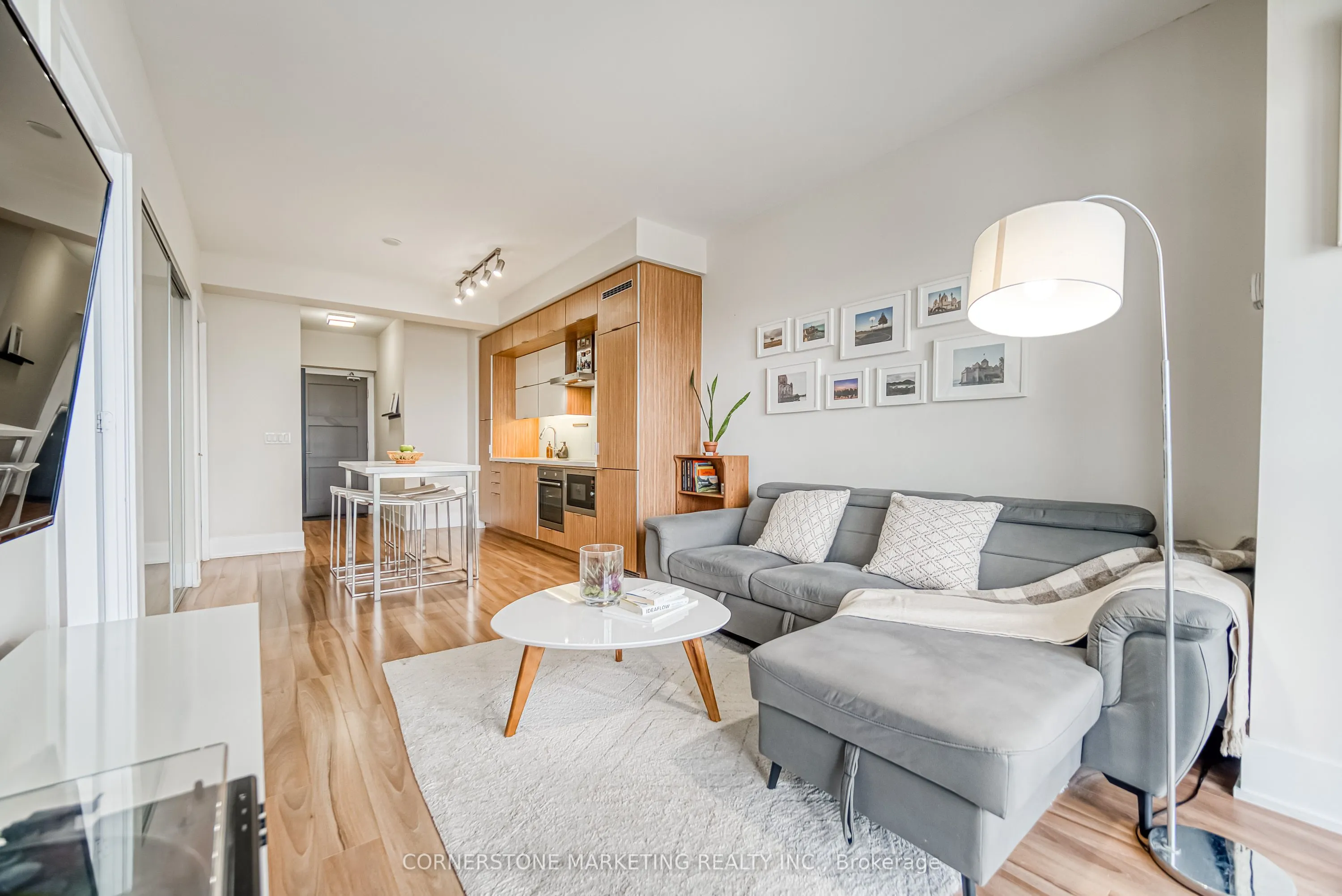 300 Front Street W, #3402