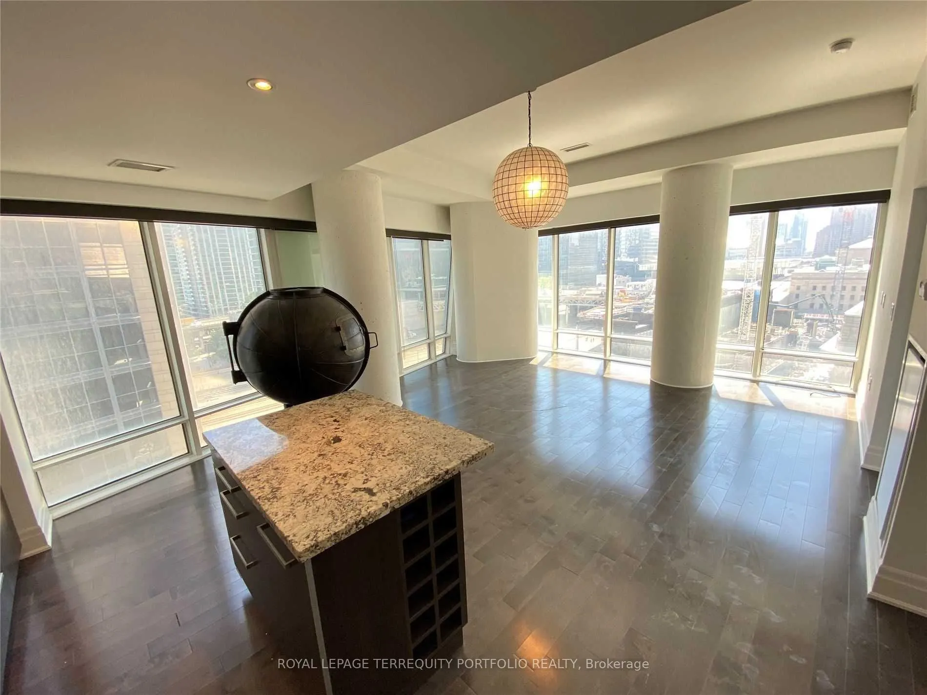 8 The Esplanade, #1002