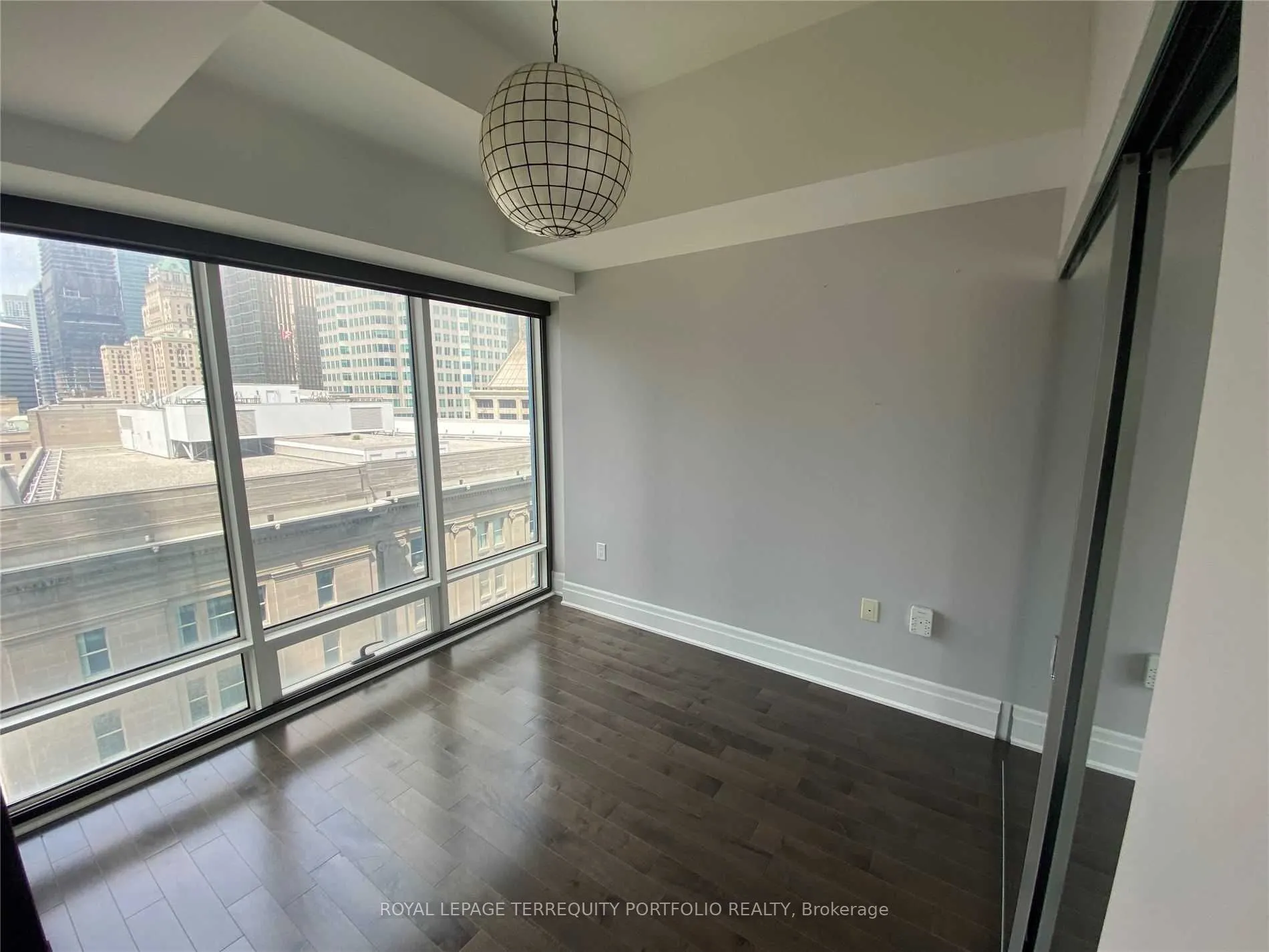 8 The Esplanade, #1002