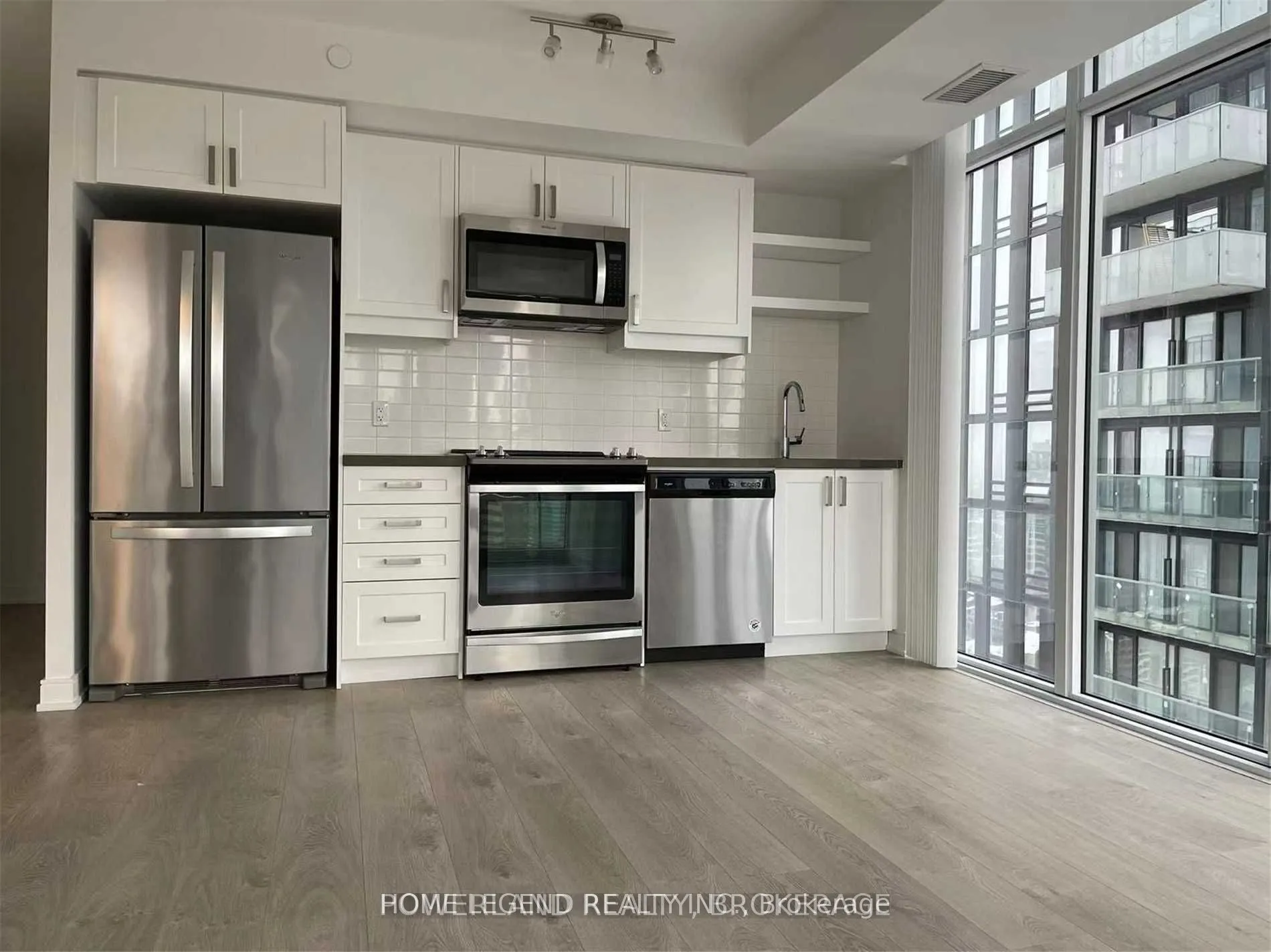 50 Wellesley Street E, #3302