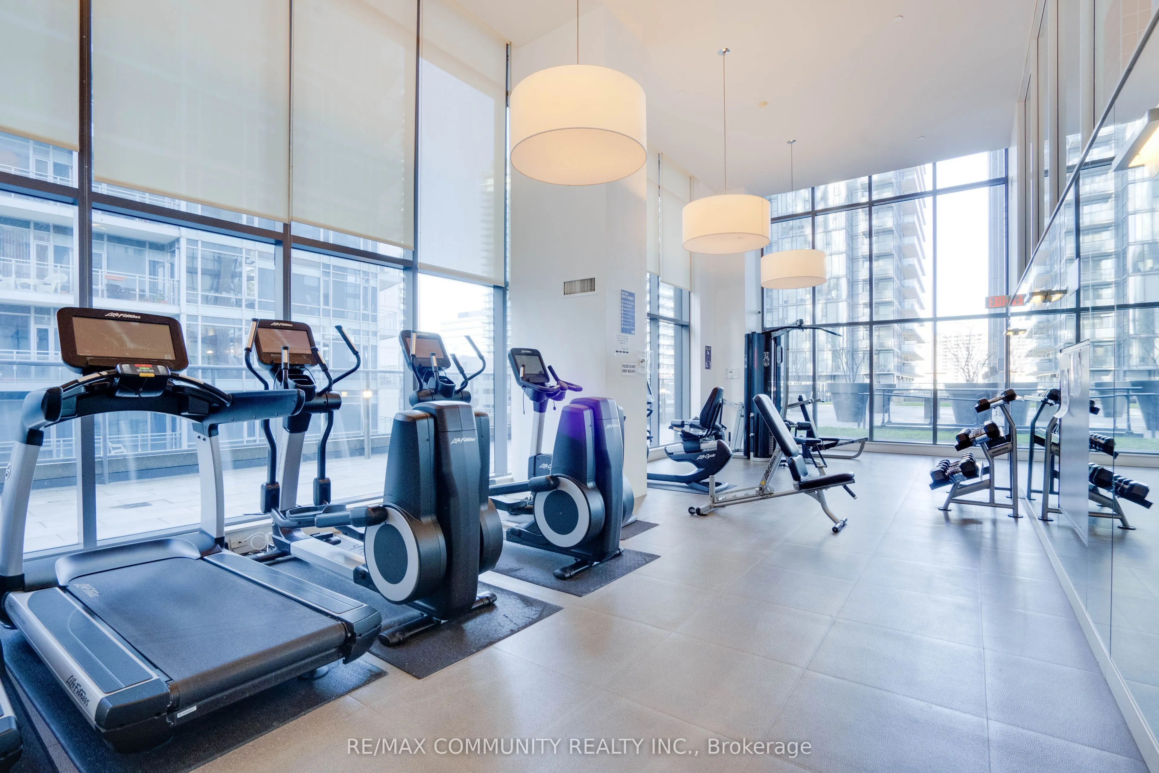 295 Adelaide Street W, #824
