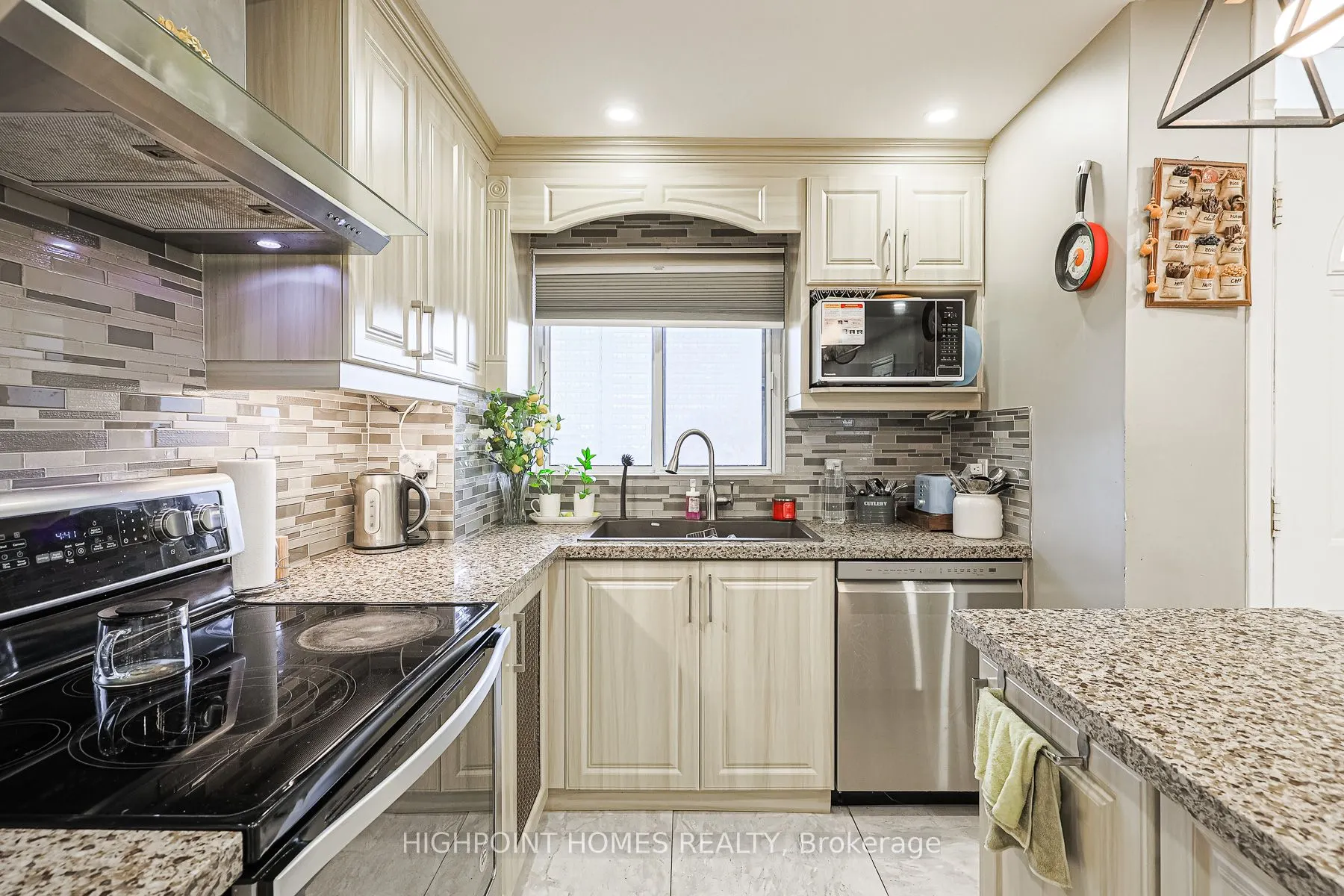 140 Leeward Glenway, #315
