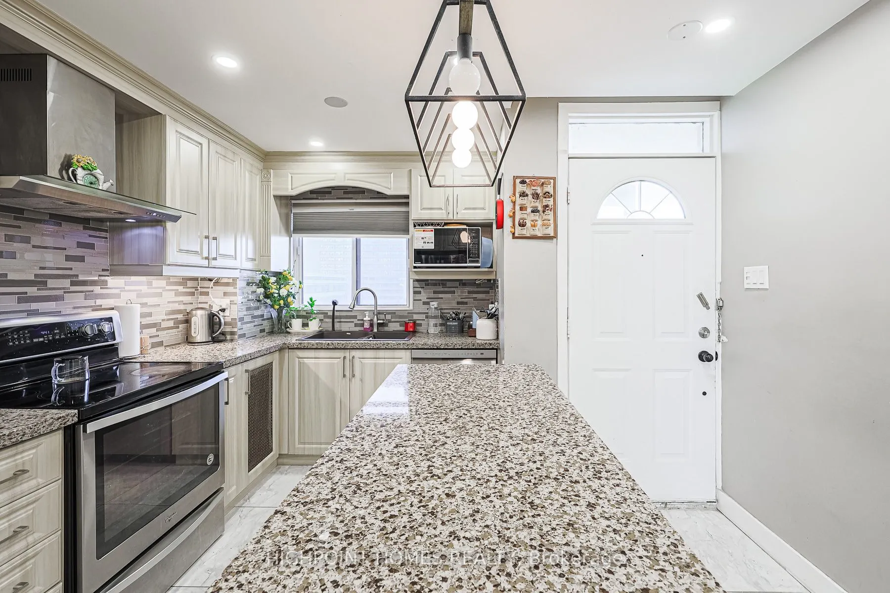 140 Leeward Glenway, #315