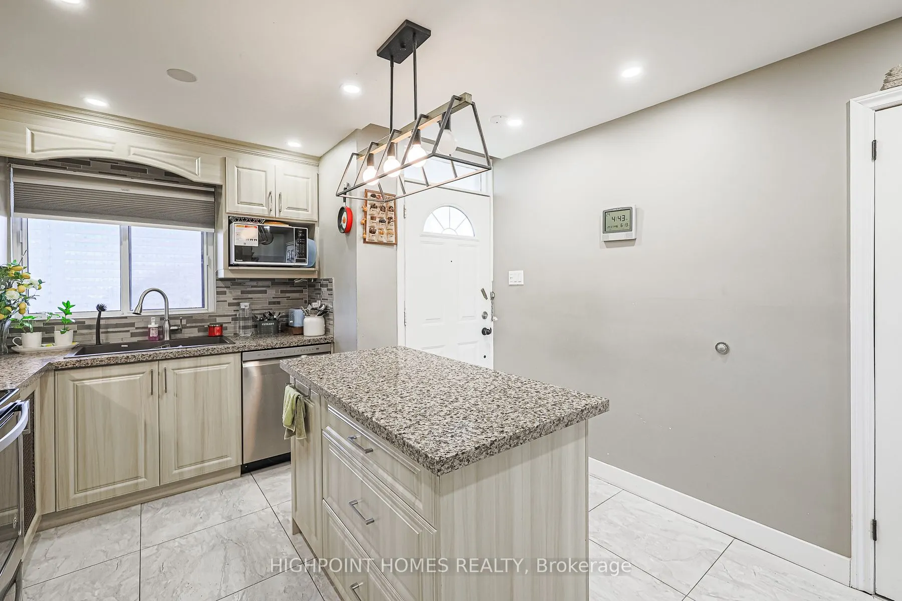 140 Leeward Glenway, #315