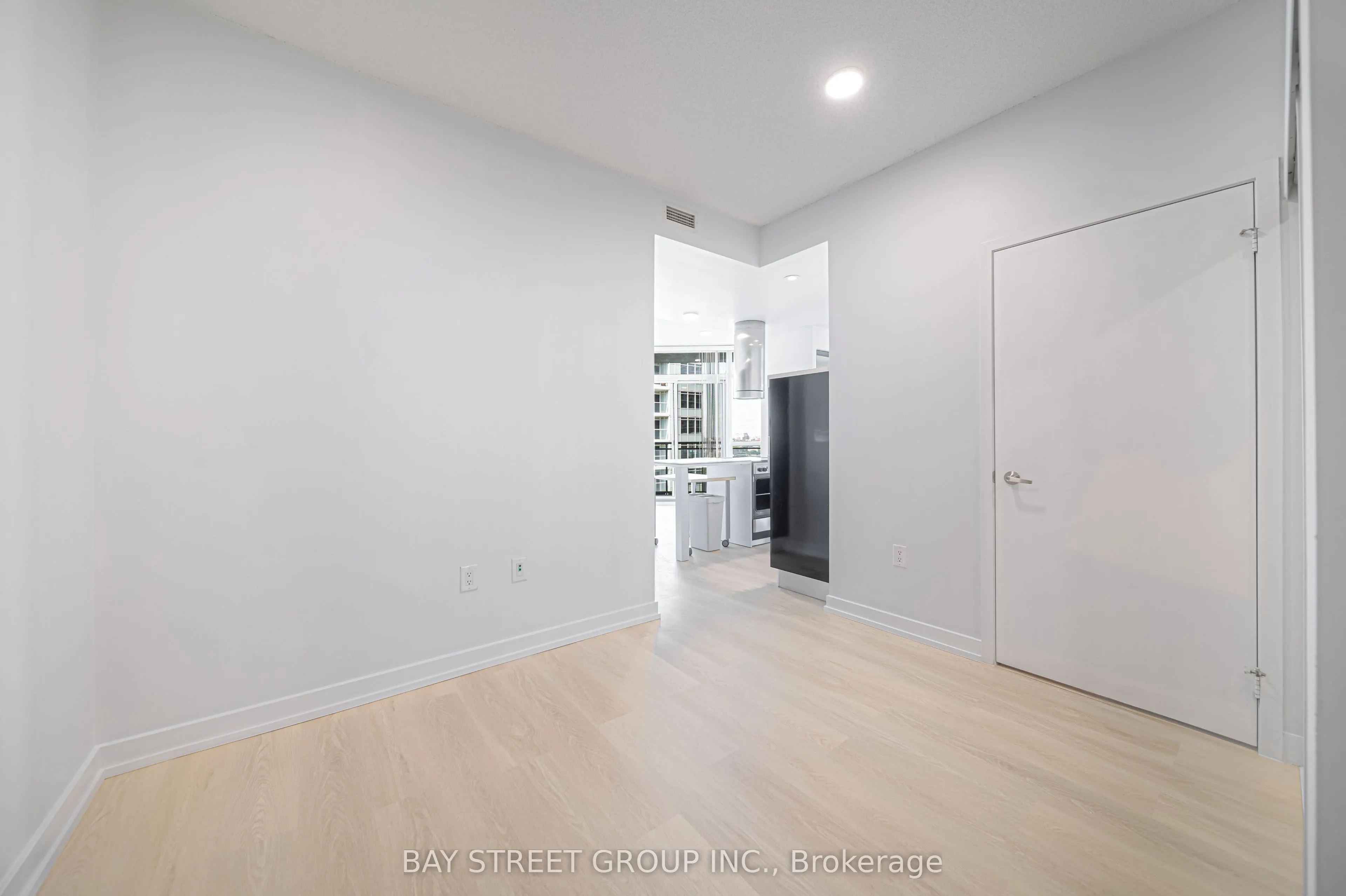 38 Dan Leckie Way, #2807