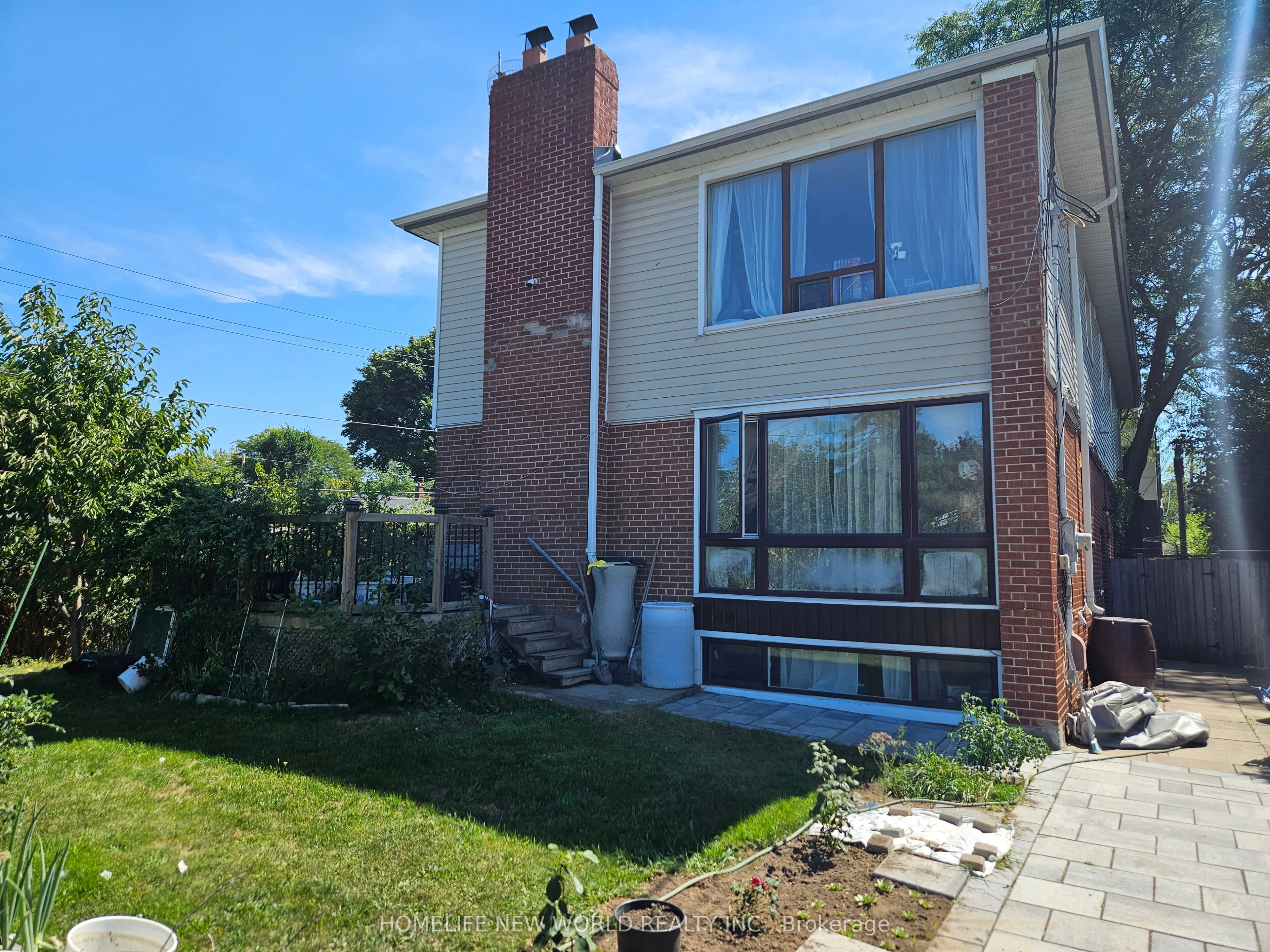 123 Combe Avenue, #main