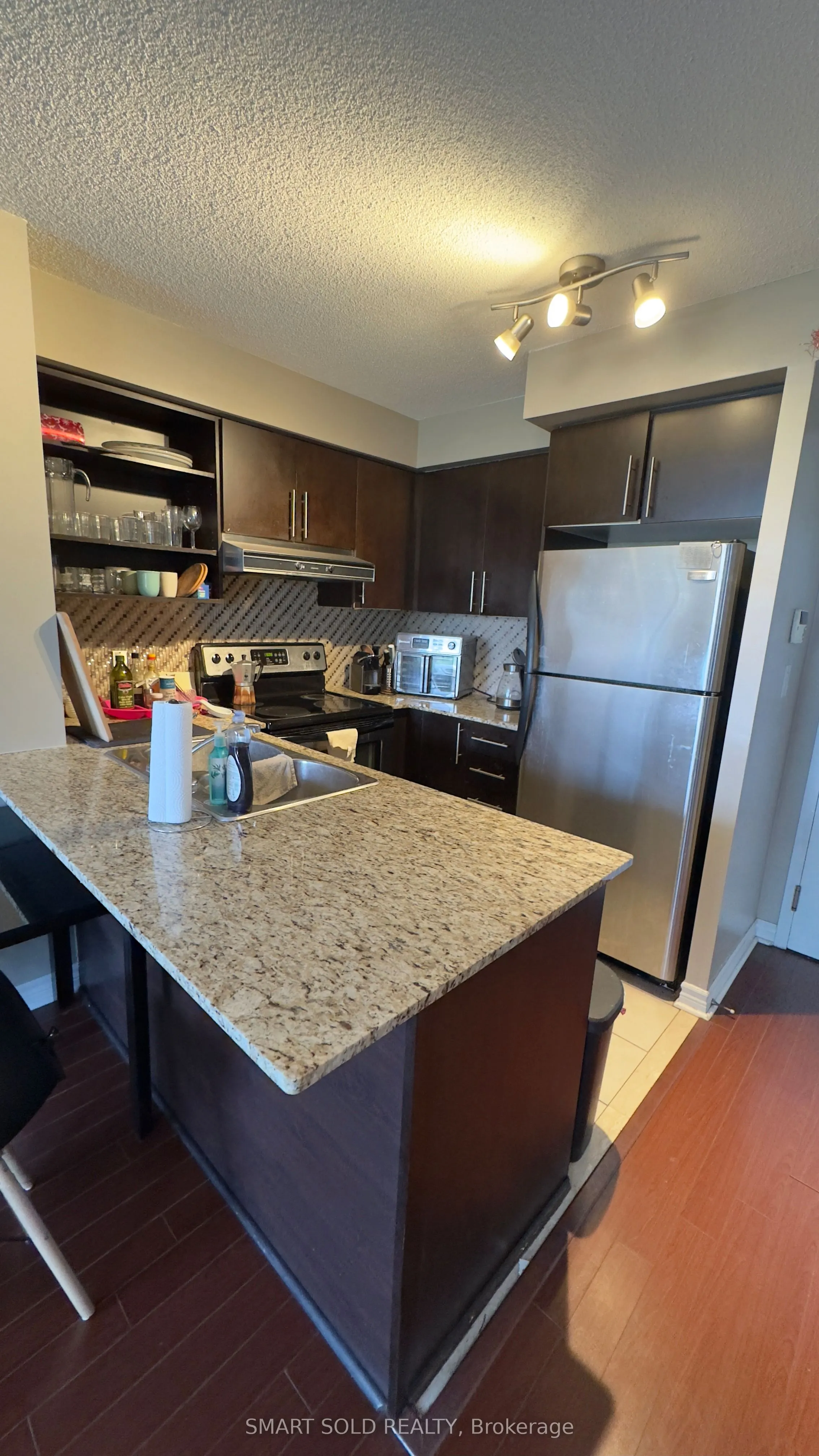 120 Dallimore Circle N, #710