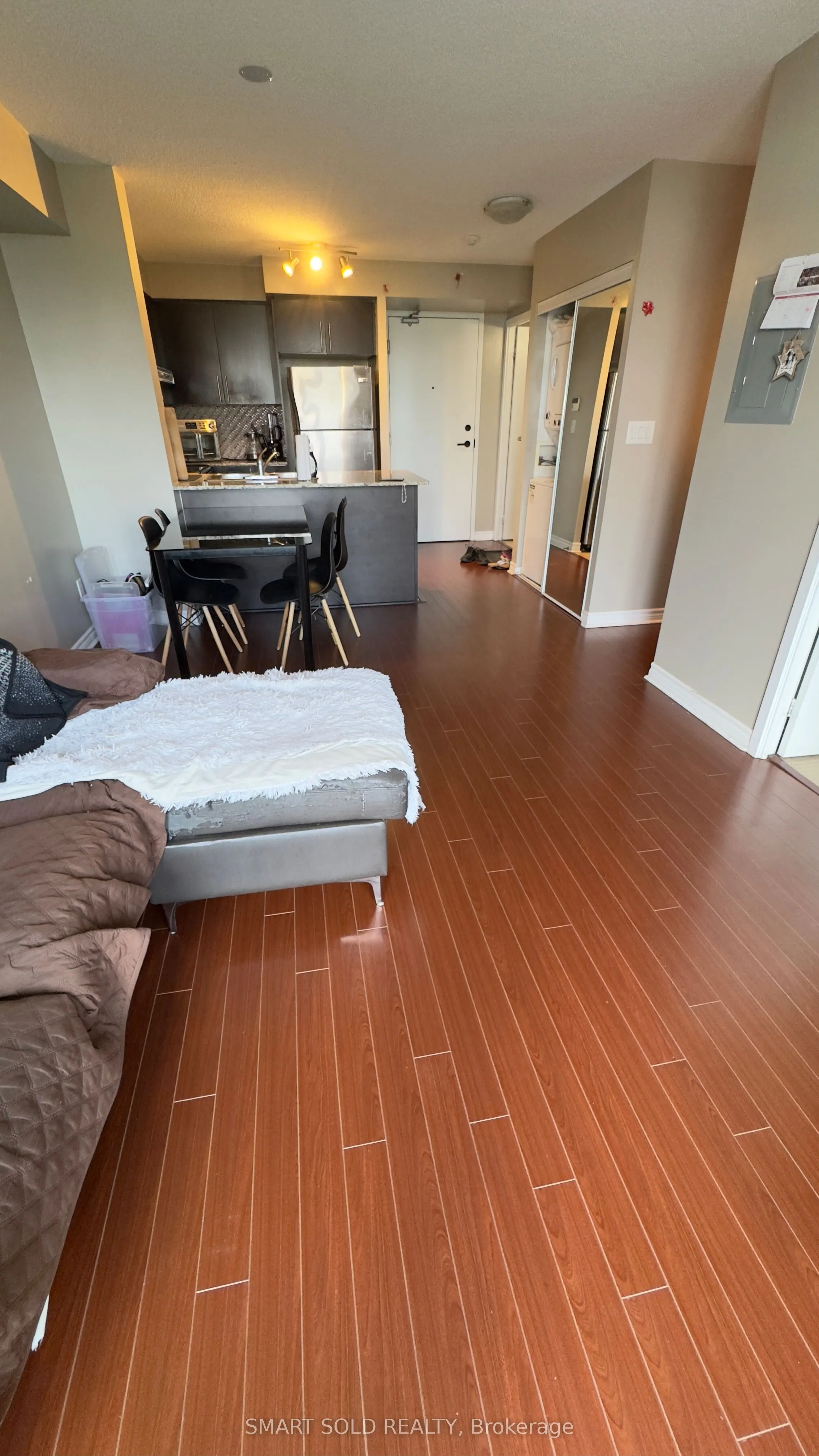 120 Dallimore Circle N, #710