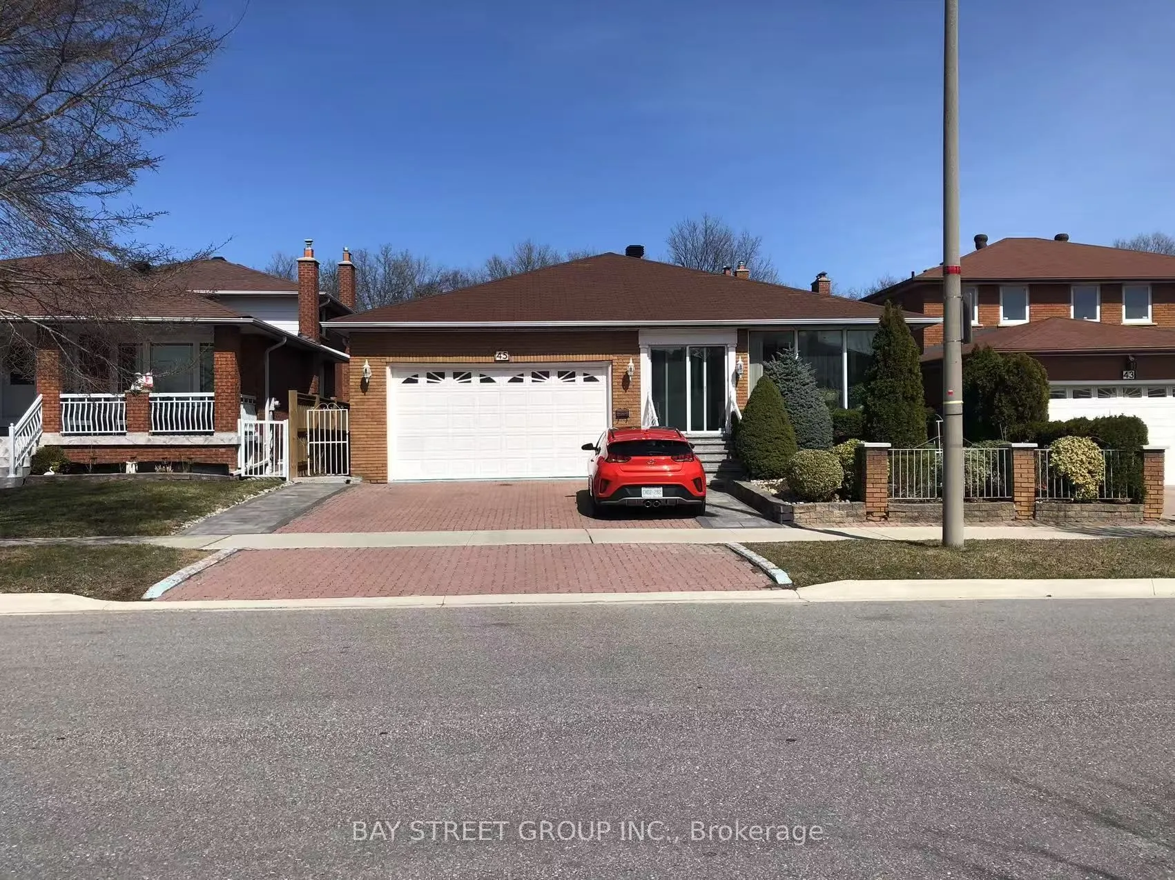 45 PINEWAY Boulevard, #Room2