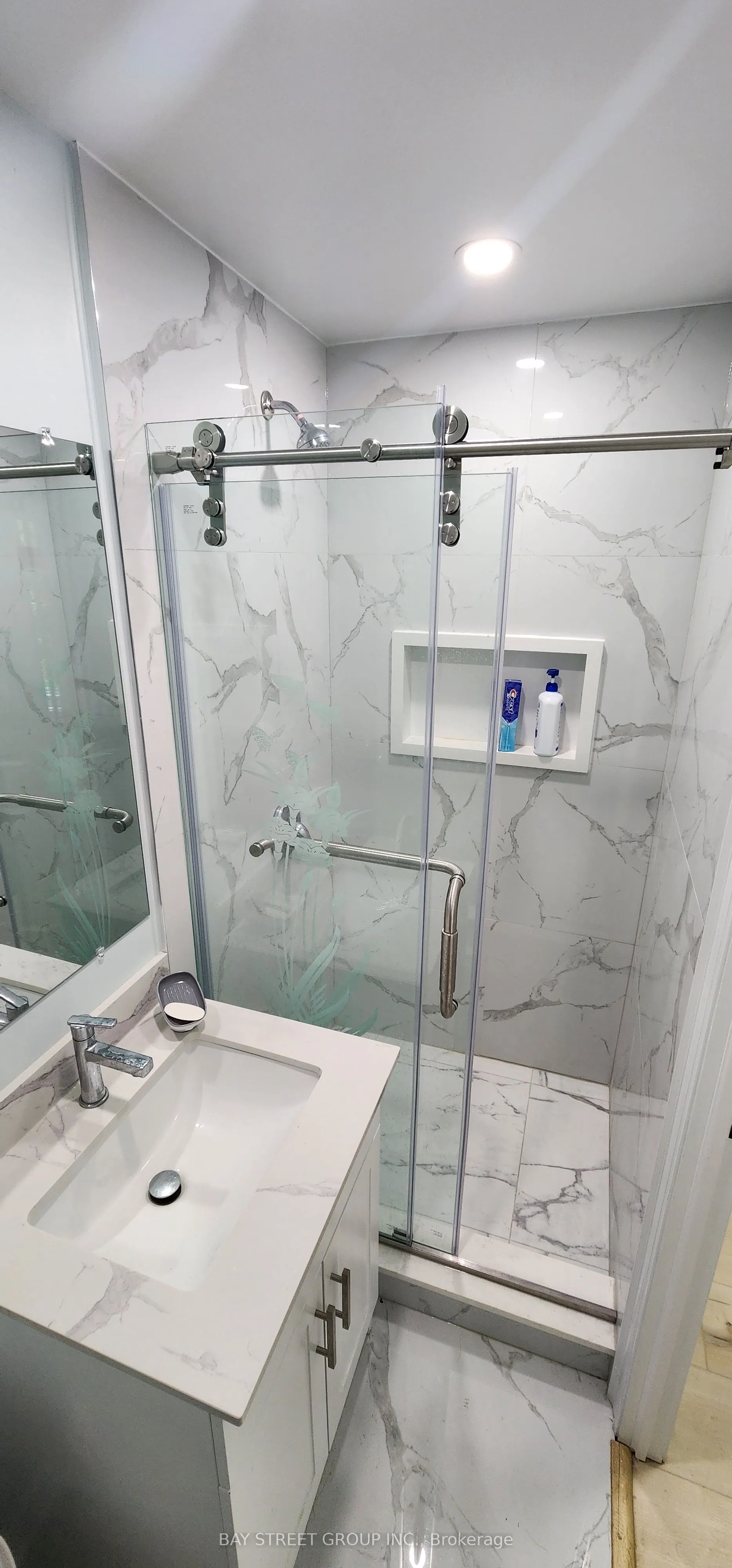 45 PINEWAY Boulevard, #Room2