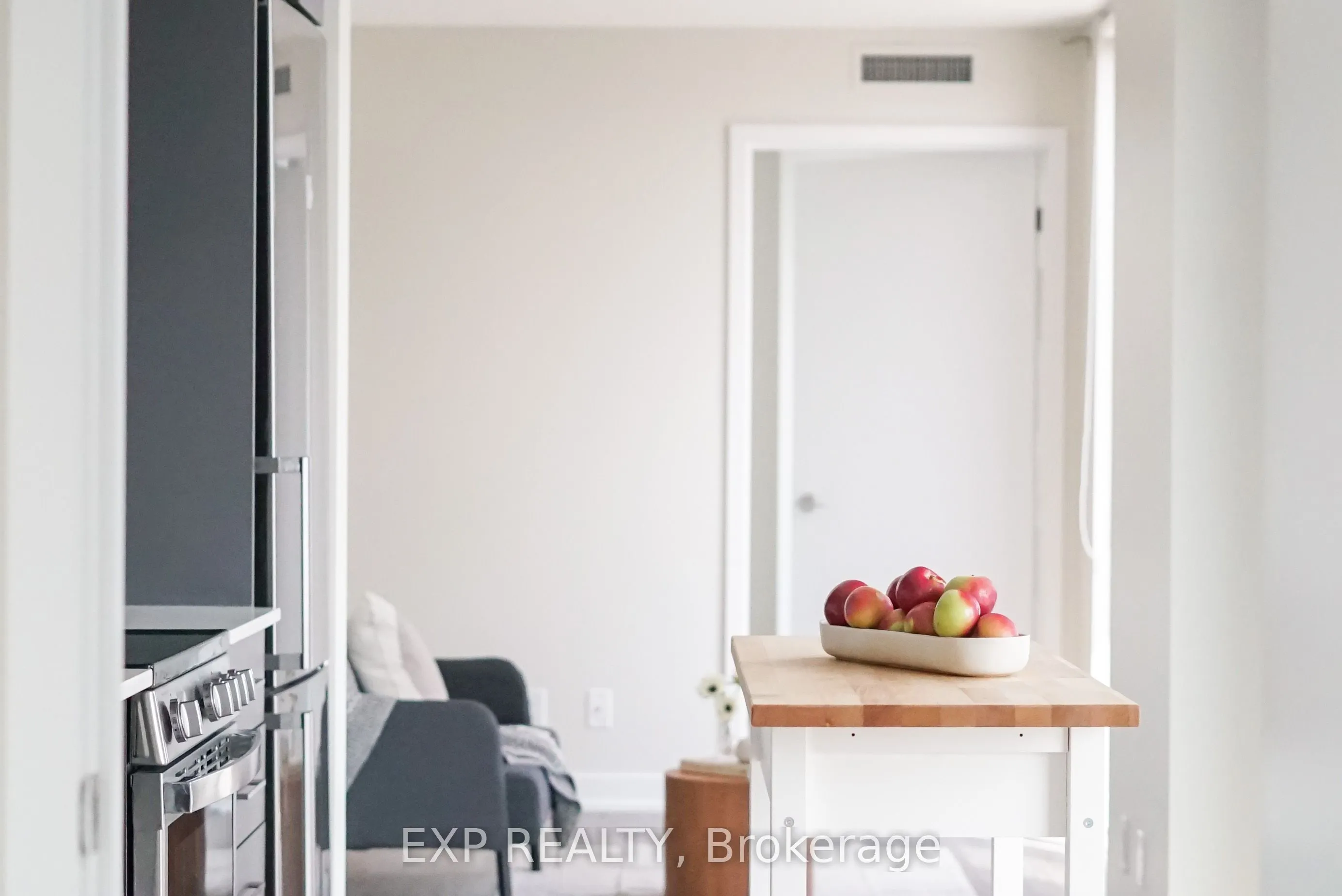 38 Monte Kwinter Court, #1106