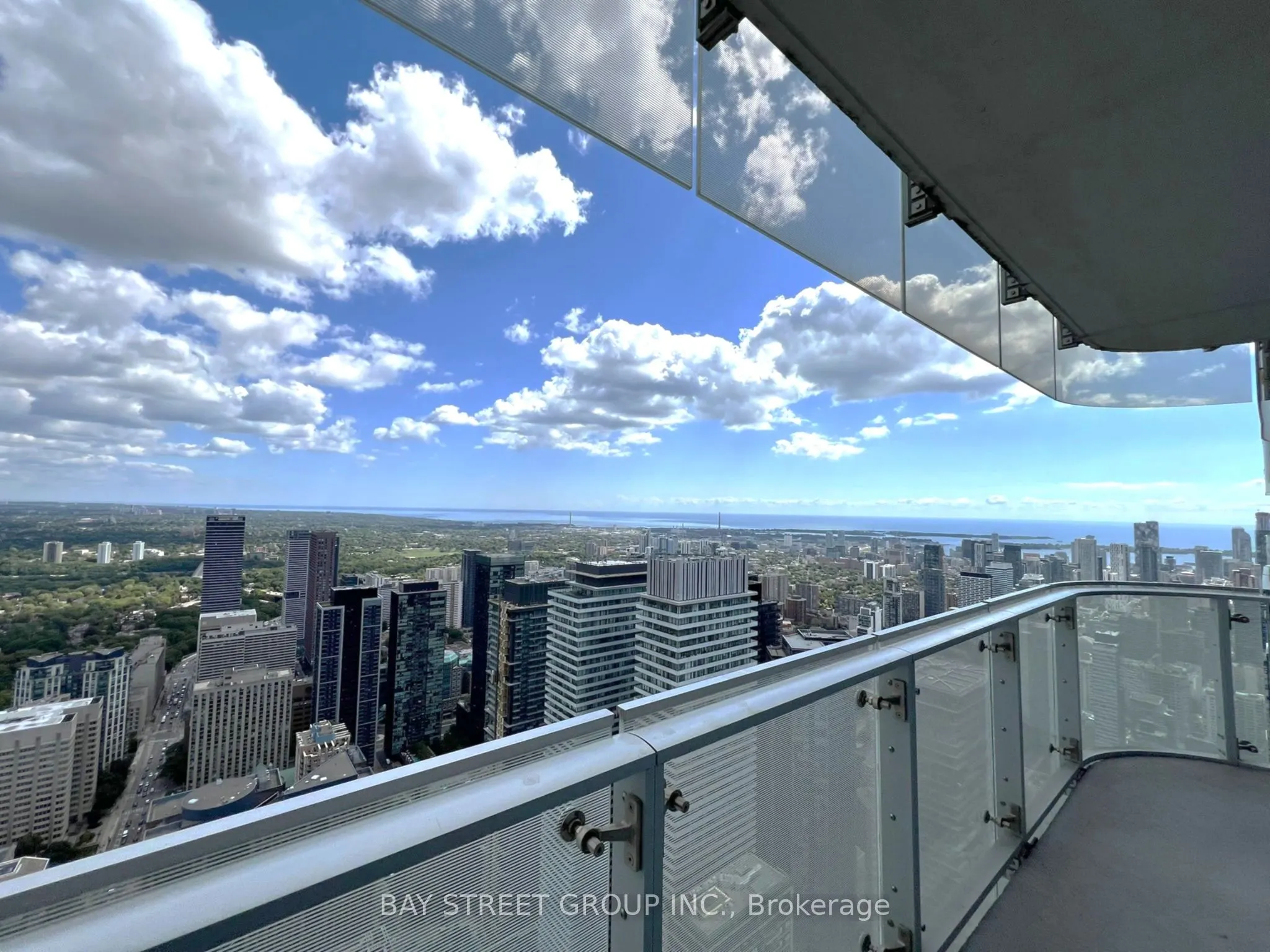 1 Bloor Street E, #6302