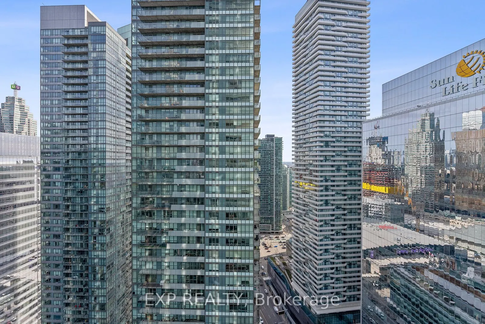 14 York Street, #3702