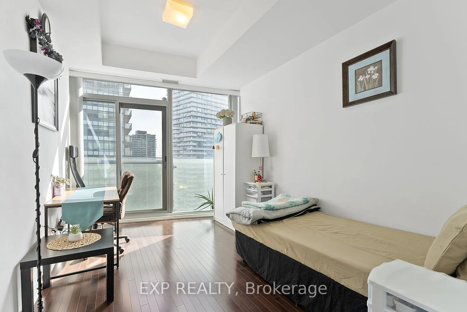 14 York Street, #3702