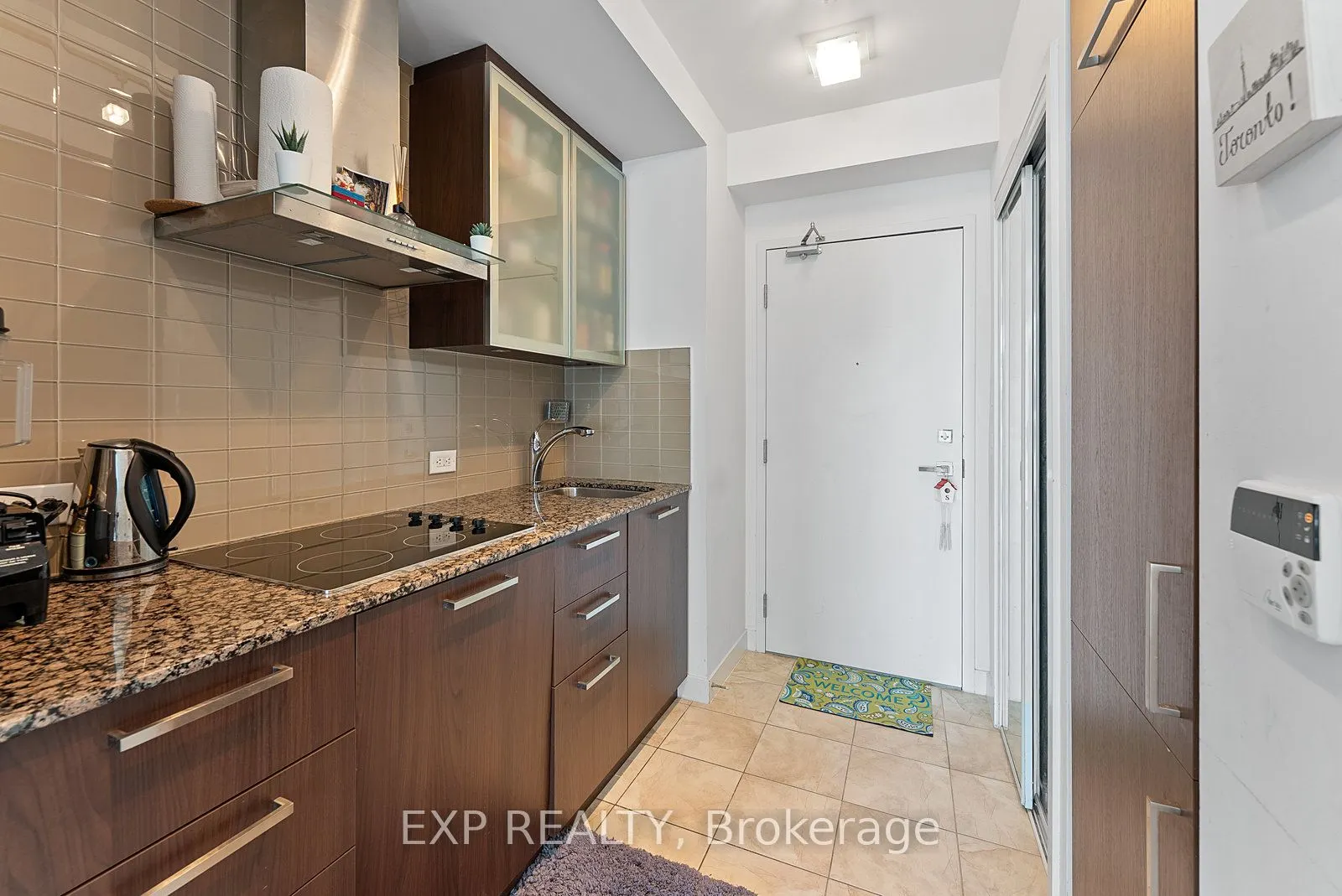 14 York Street, #3702