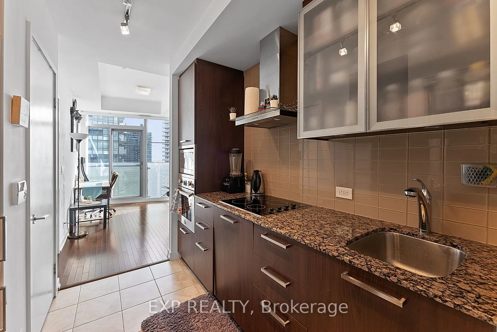 14 York Street, #3702