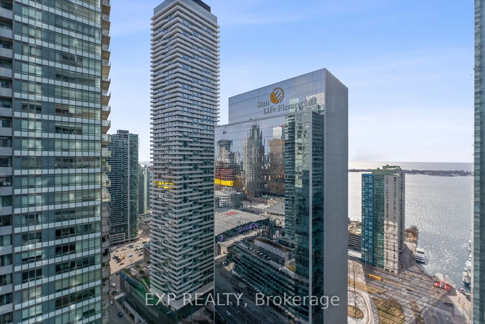 14 York Street, #3702