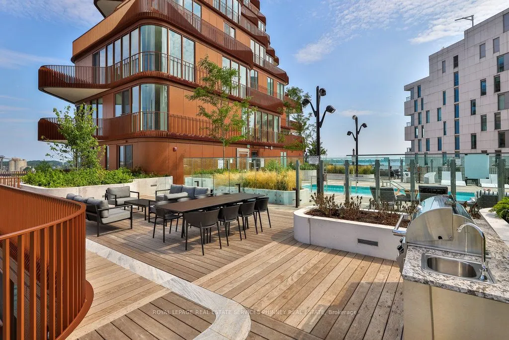 155 Merchants' Wharf, #214