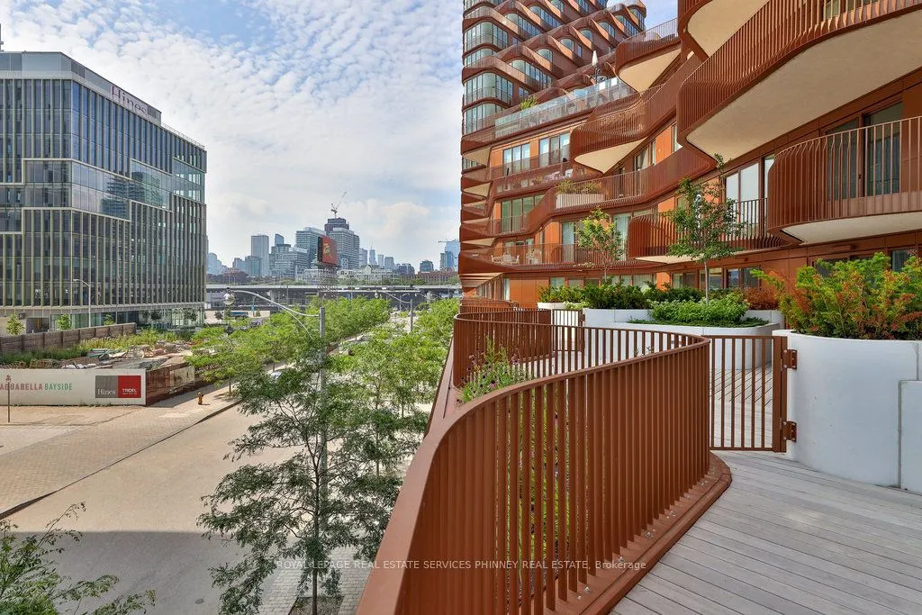 155 Merchants' Wharf, #214